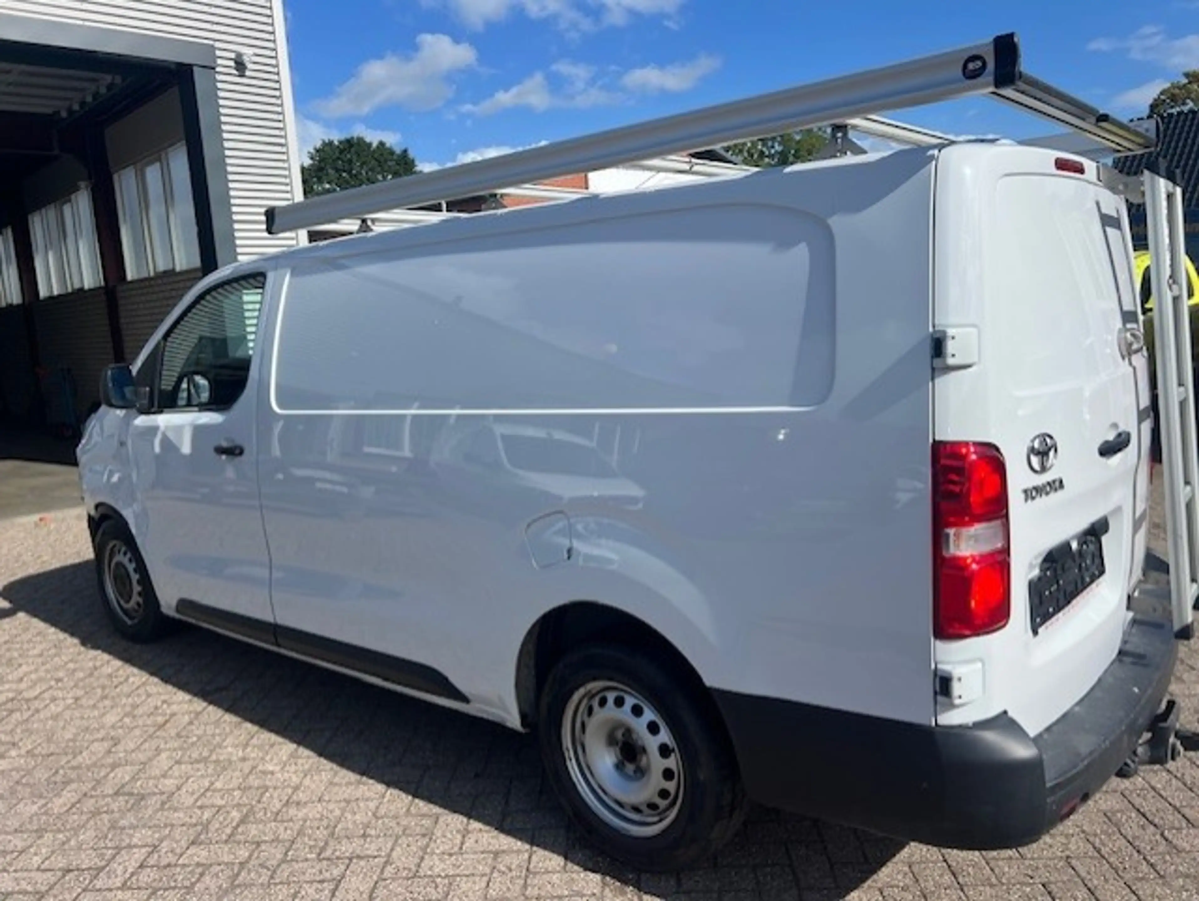 Toyota Proace WORKER LONG 2.0 D-4D 106KW AIRCO KLIMA EURO6 — photo 2