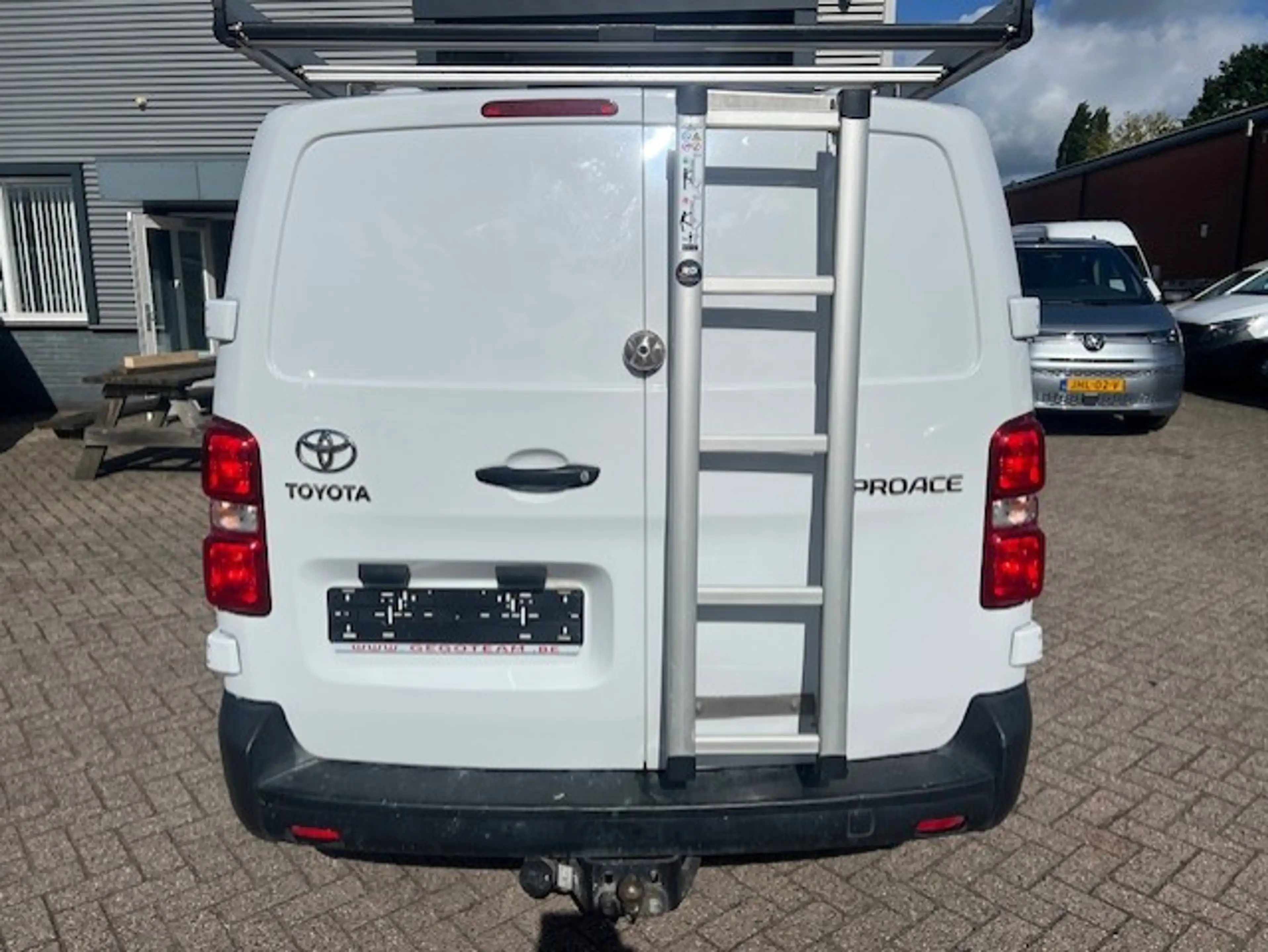 Toyota Proace WORKER LONG 2.0 D-4D 106KW AIRCO KLIMA EURO6 — photo 3