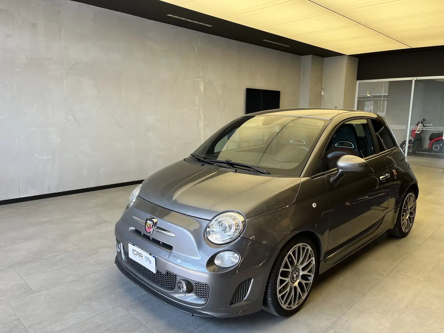 Abarth 595 1.4 Turbo T-Jet Gris - 1