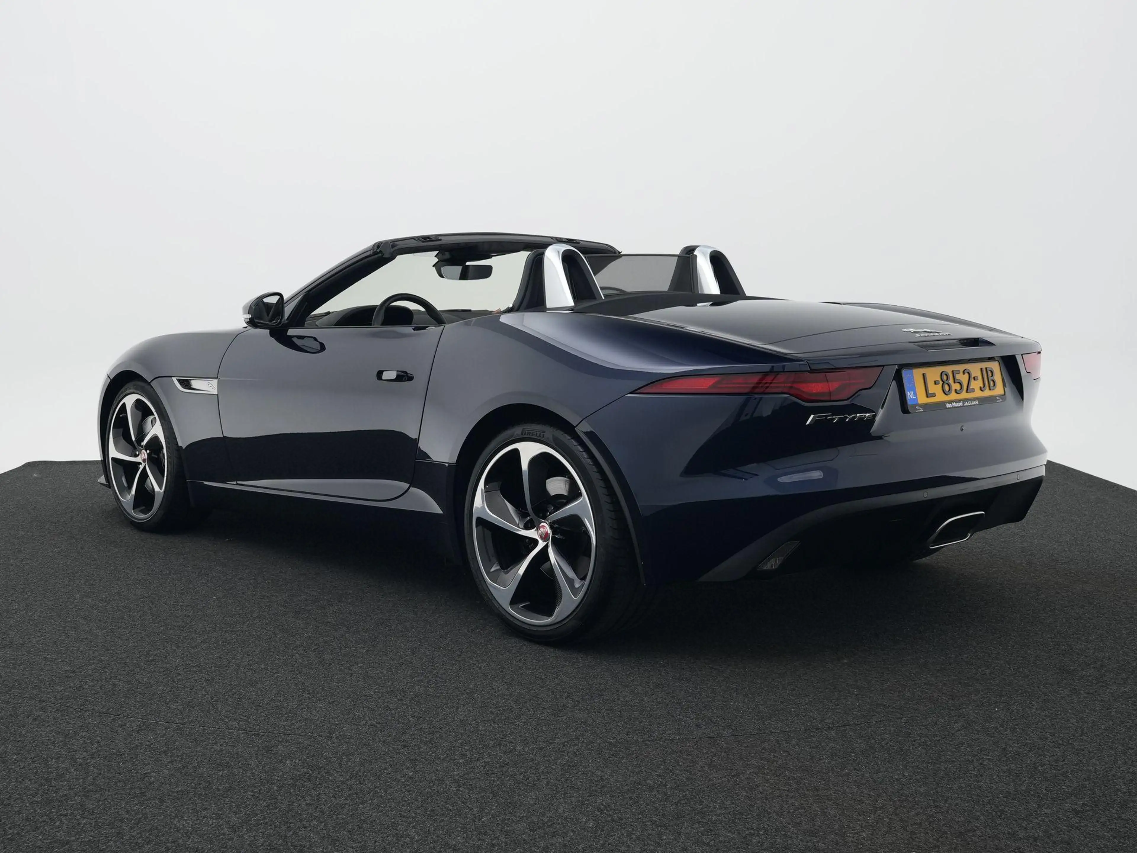 Jaguar F-Type P300 RWD First Edition | Carbon Inlay Velgen| Spor — photo 3