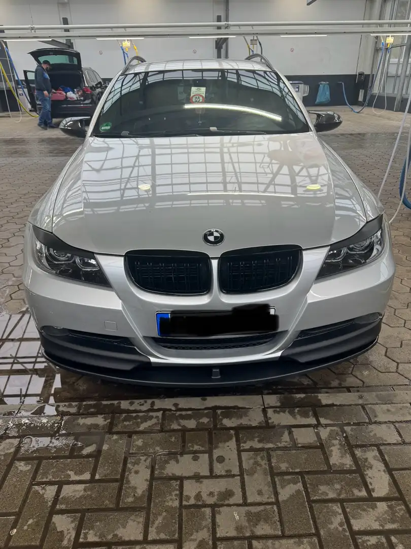 BMW 318 318d DPF Touring Silber - 2