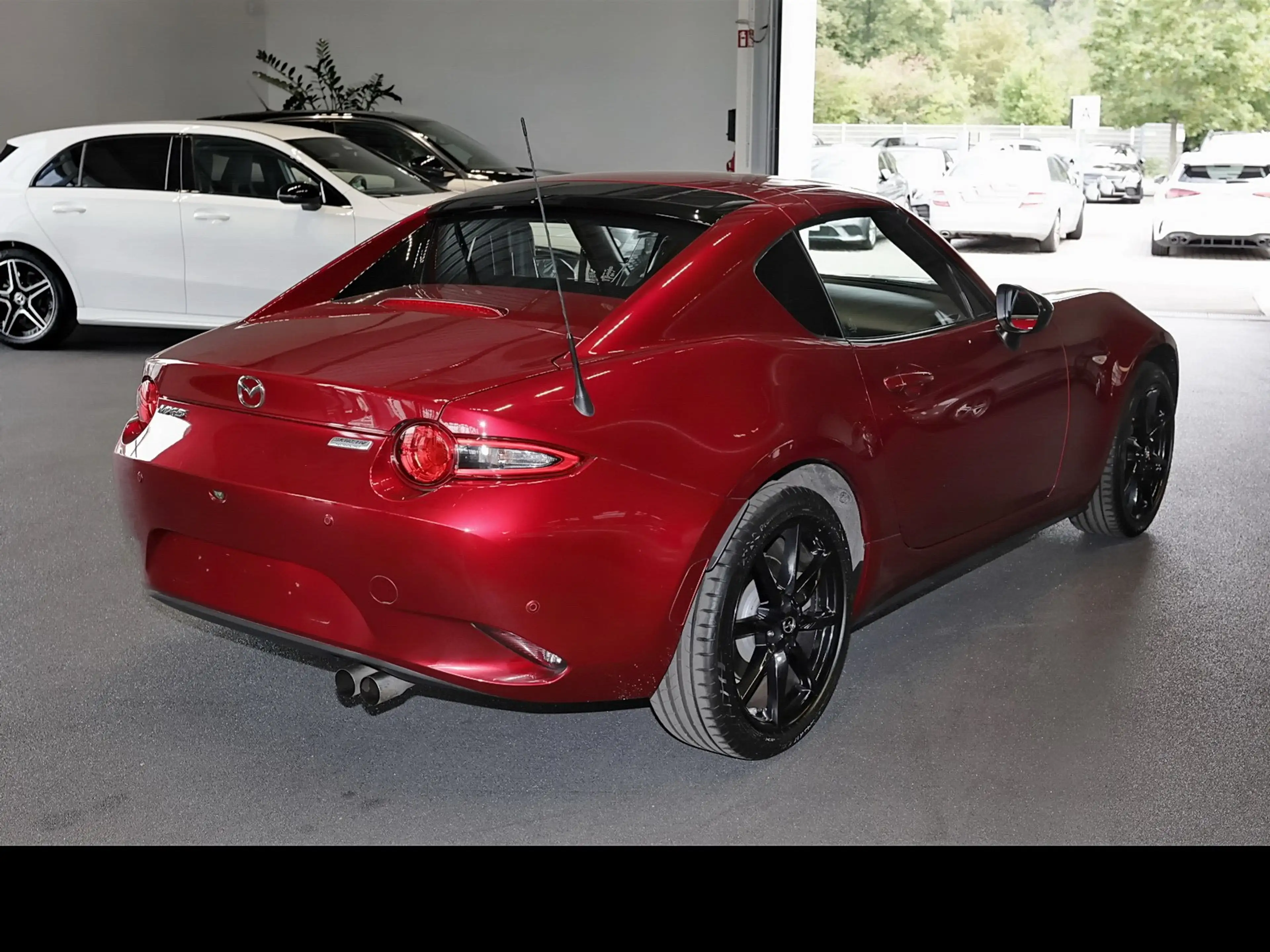 Mazda MX-5 2.0 SKYACTIV-G 184 Exclusive-Line — photo 14
