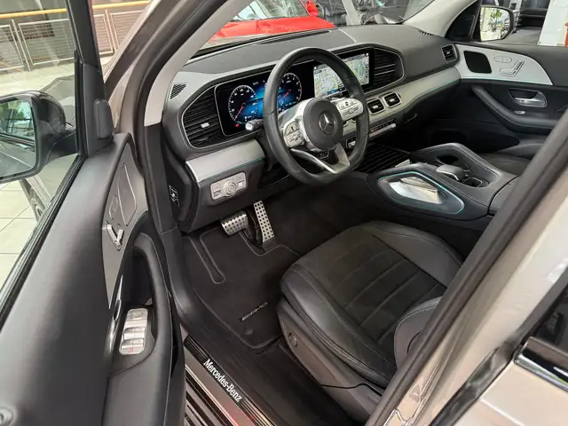 Mercedes-Benz 450 view 13
