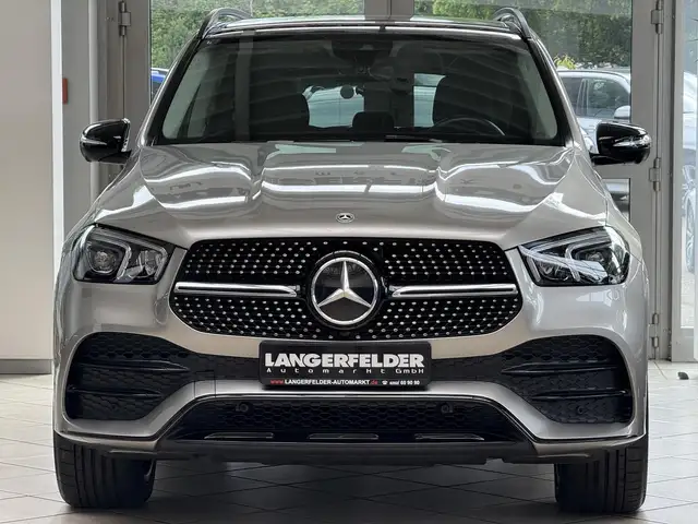 Mercedes-Benz 450 view 9