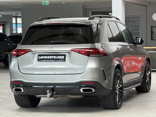 Mercedes-Benz 450 view 3