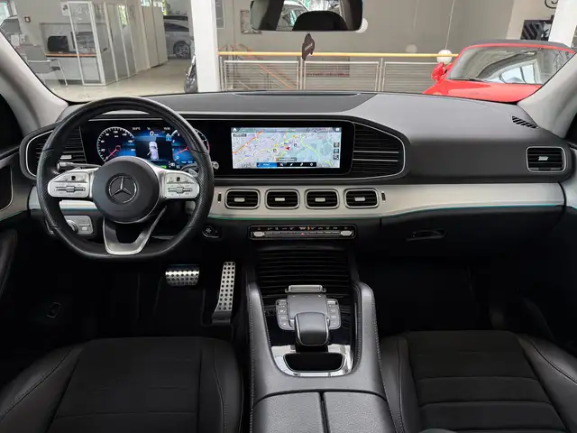 Mercedes-Benz 450 view 11
