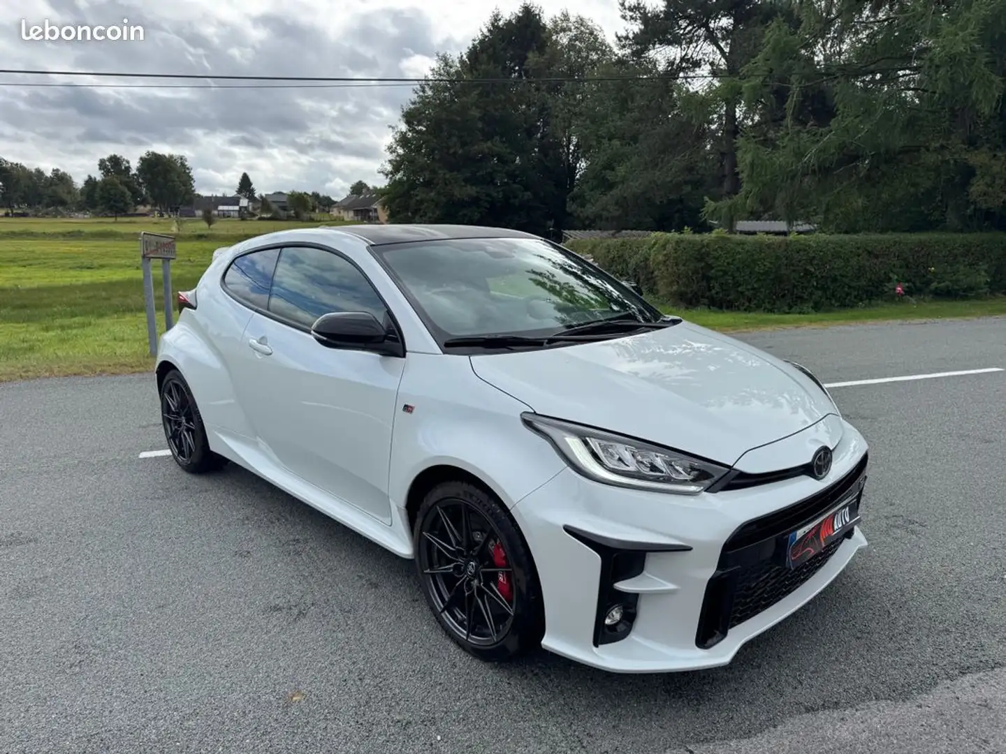 Toyota Yaris gr track 261 3250 malus compris dans le prix blanc lunaire neuve garantie premiere main Wit - 1