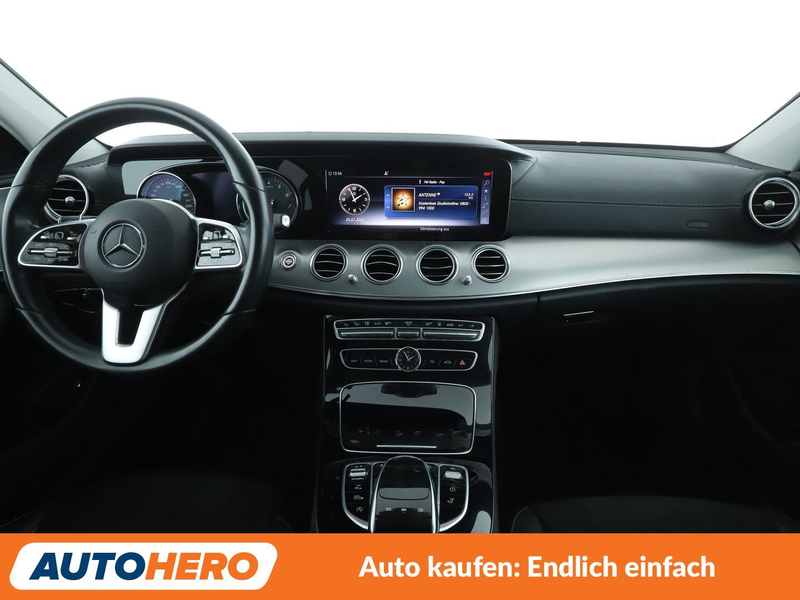 Mercedes-Benz E 200 E 200 Mild-Hybrid T Avantgarde Aut. *NAVI*LED*ACC* — photo 12
