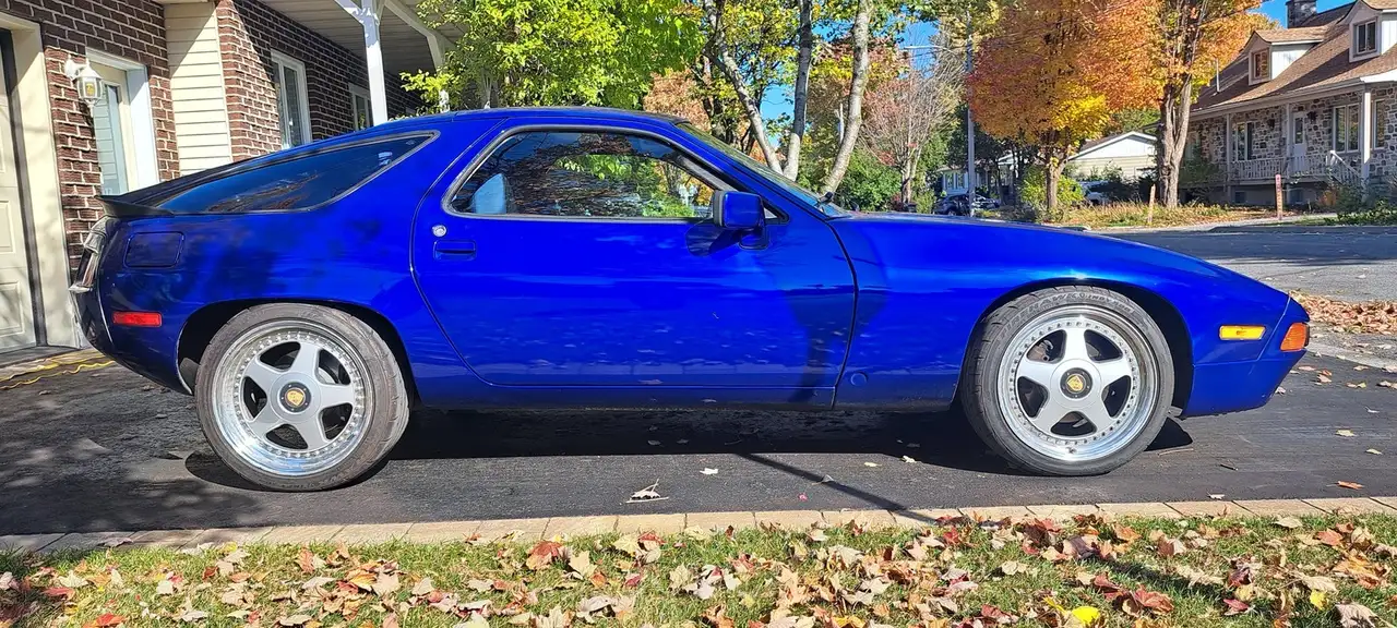 Porsche 928 снимка Porsche 928
