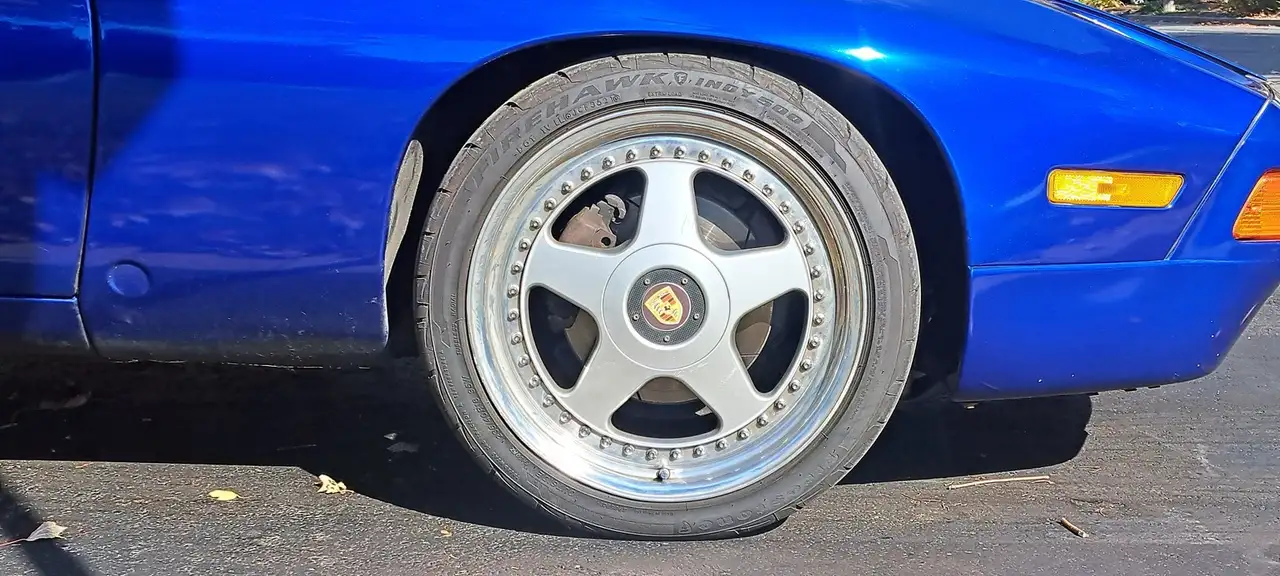 Porsche 928 снимка Porsche 928