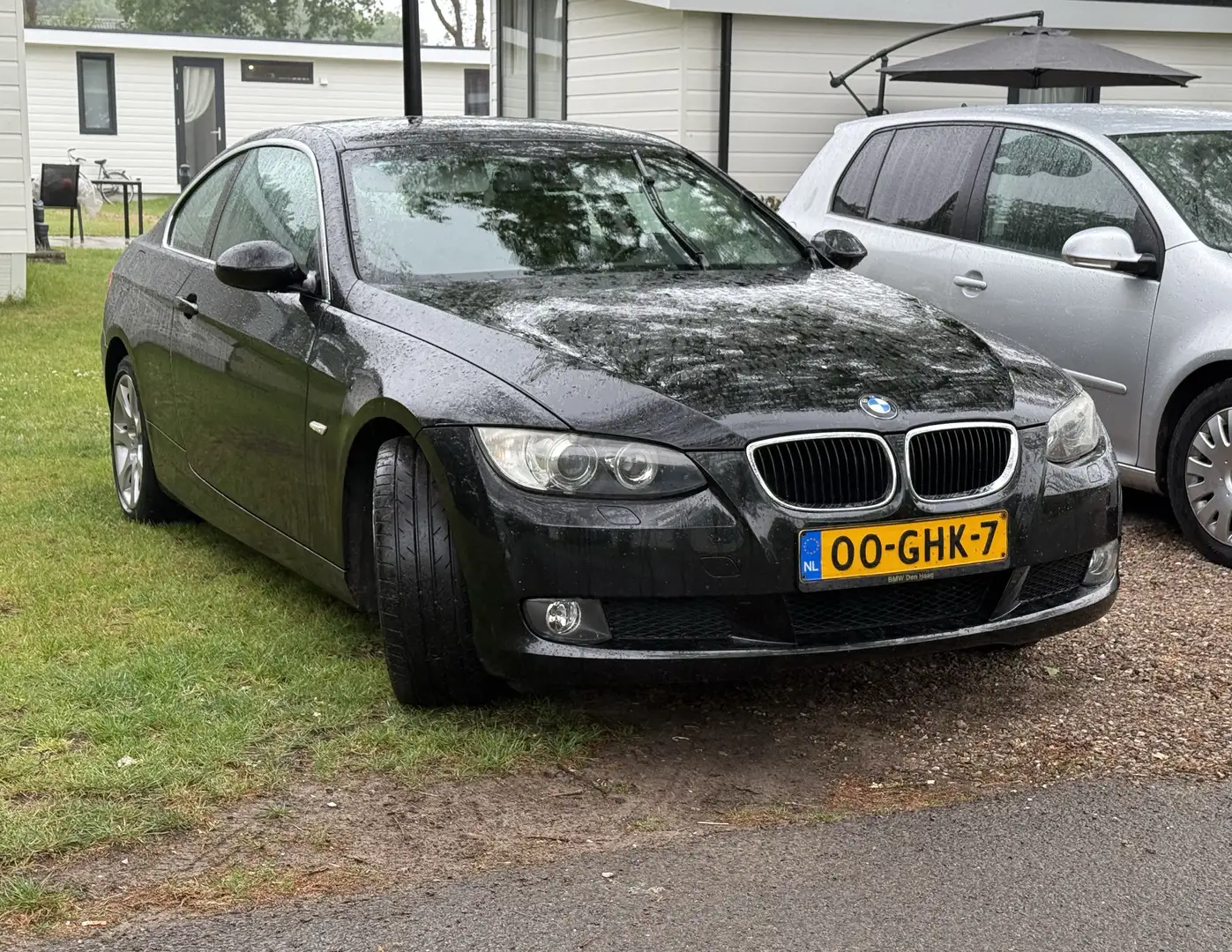 BMW 320 320i Coupe - 2