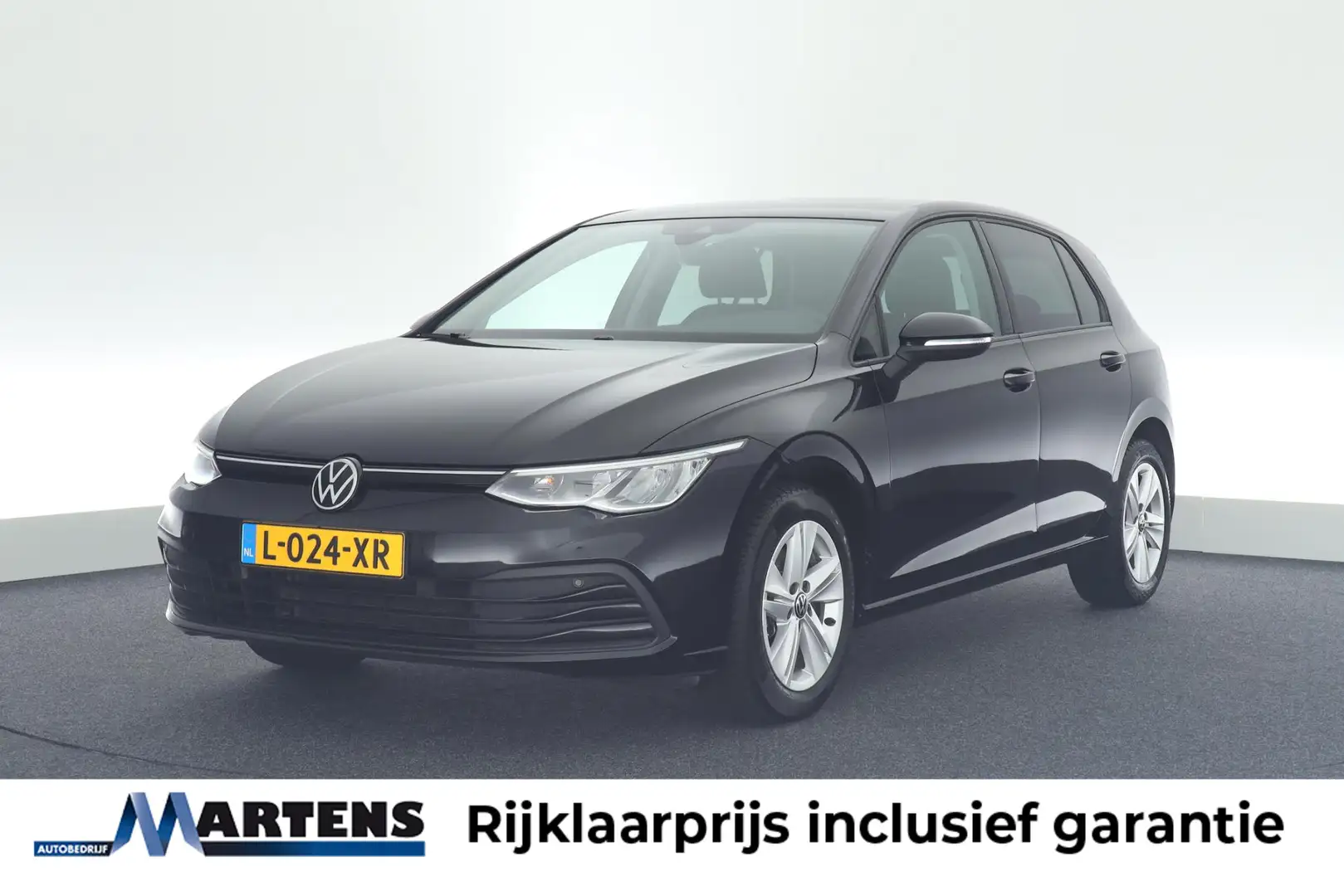 Volkswagen Golf 1.0 TSI 110pk H6 Life Virtual Cockpit Navigatie Pa Nero - 1