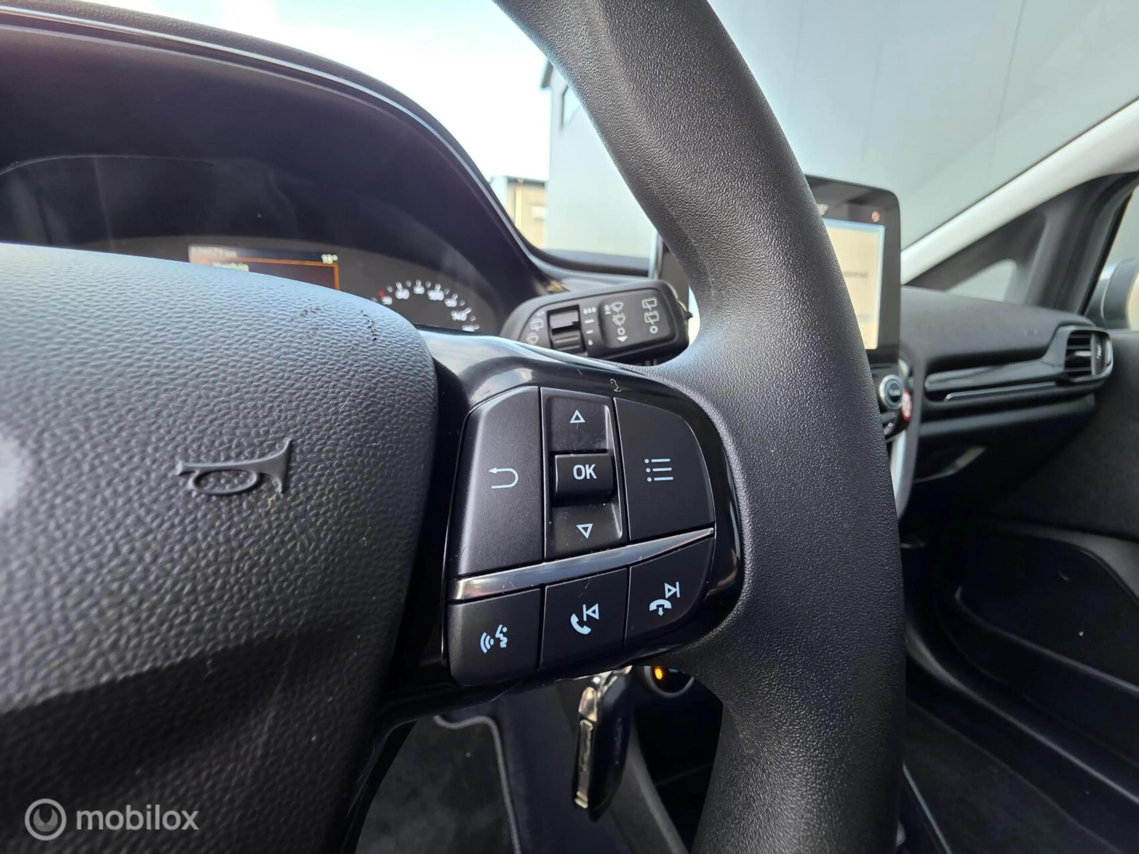 Ford Fiesta 1.0 ECOBOOST 100PK CONNECTED | FACELIFT | 2022 | — photo 14