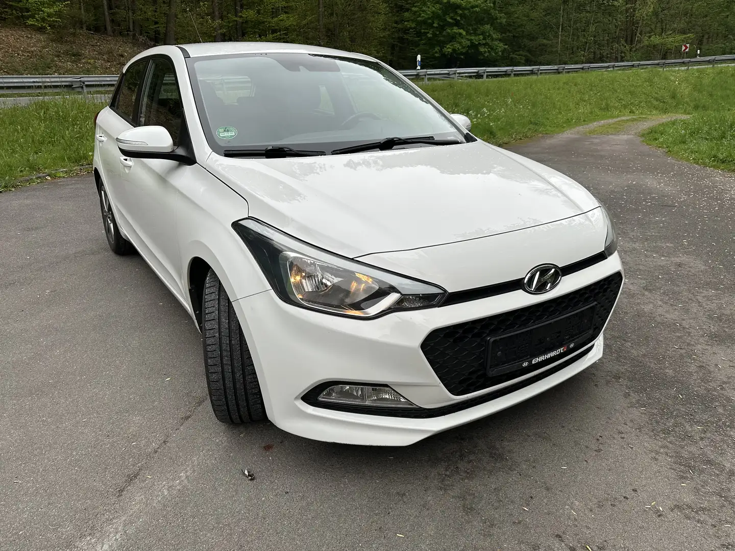 Hyundai i20 1.1 CRDi YES! Gold - 2