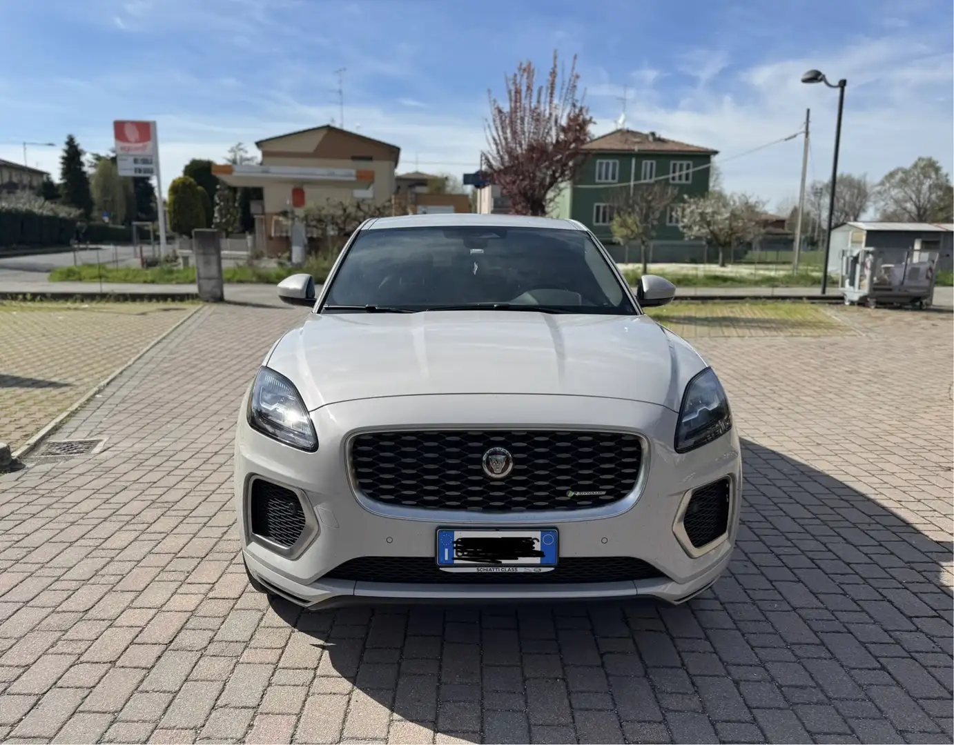 Jaguar E-Pace 2.0d i4 mhev R-Dynamic SE awd 163cv auto Grigio - 1