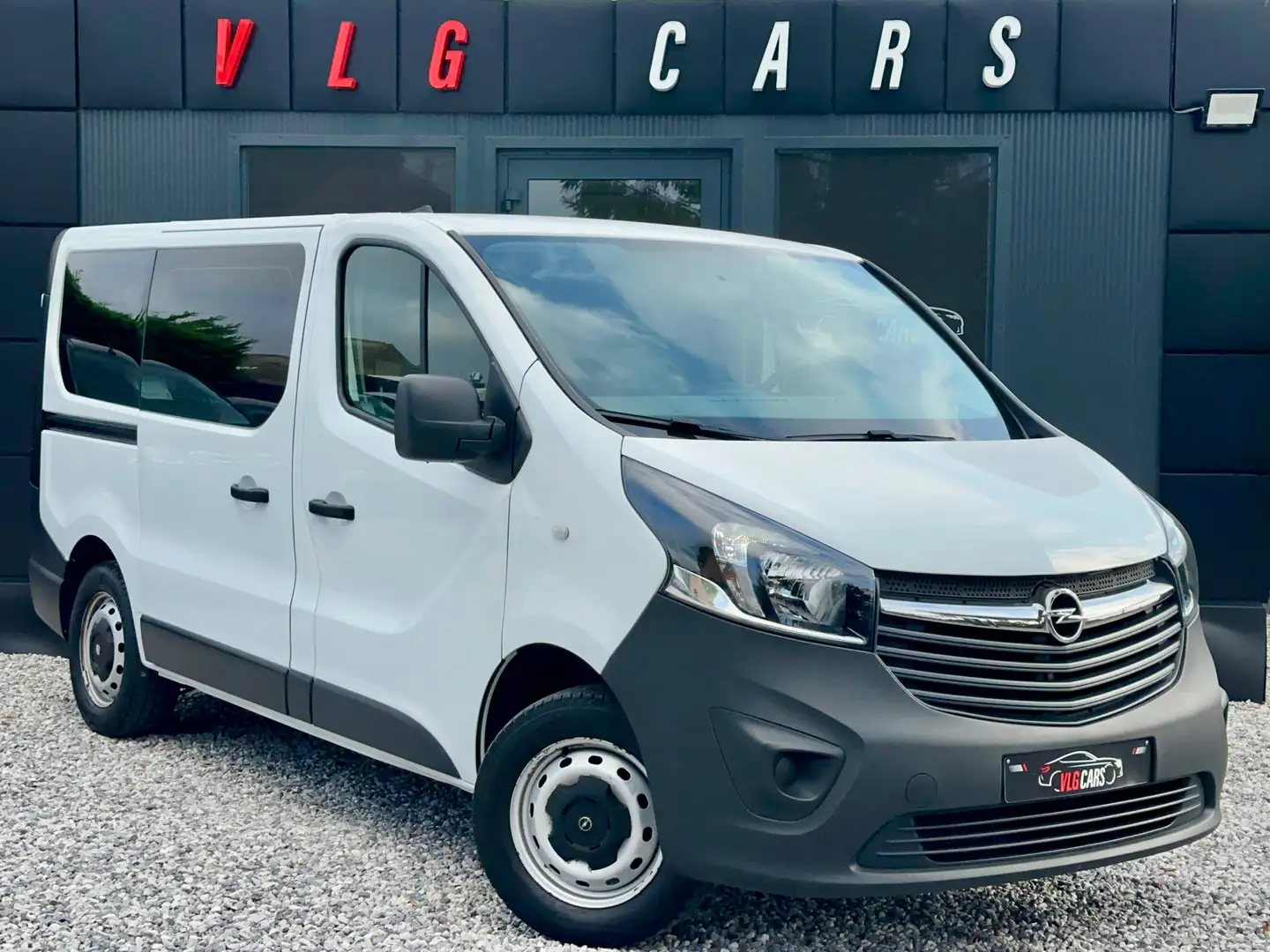 Opel Vivaro 1.6 CDTi 9 Places 95CV Euro 6b Airco / Écran // Weiß - 1