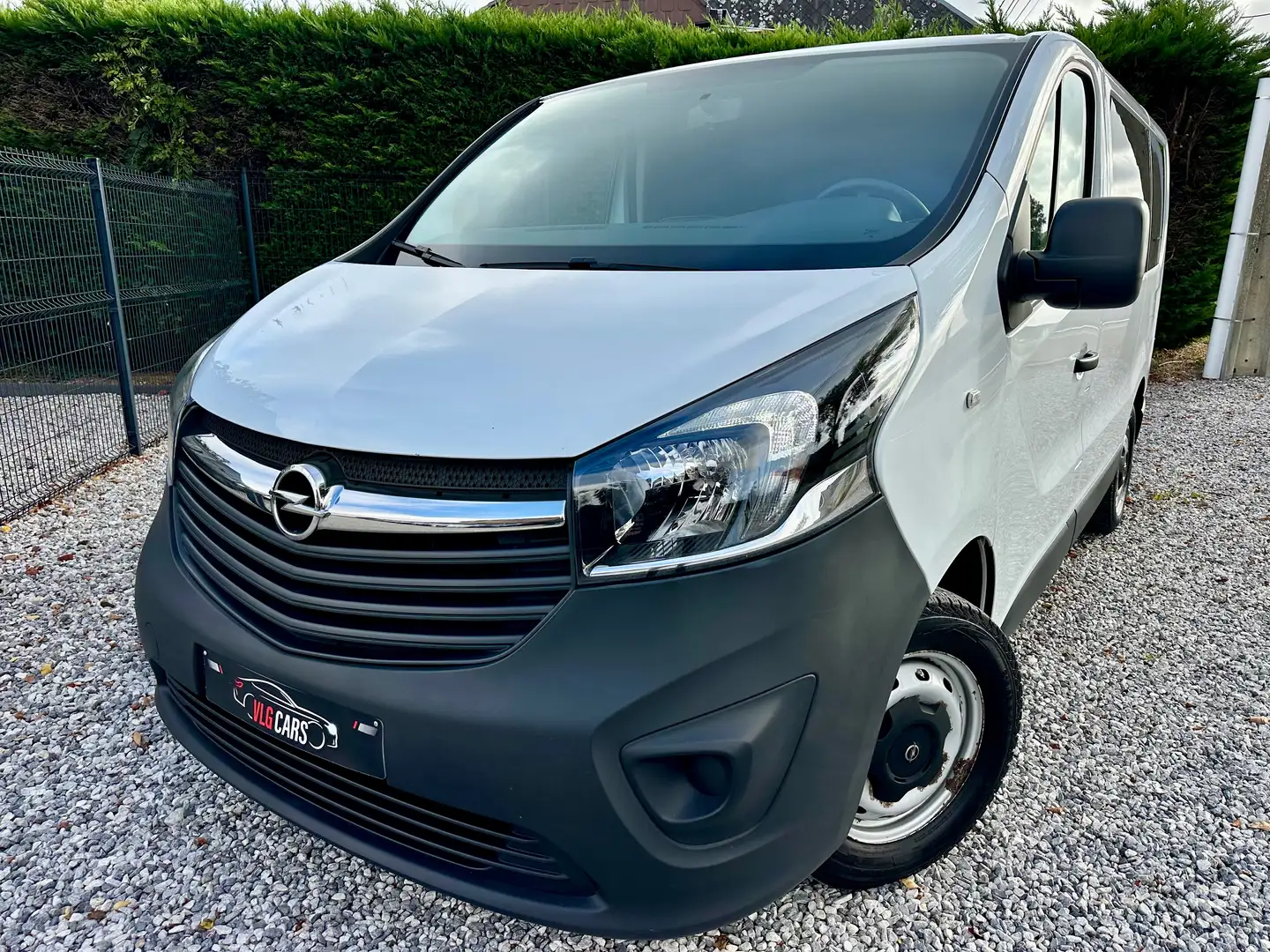 Opel Vivaro 1.6 CDTi 9 Places 95CV Euro 6b Airco / Écran // Weiß - 2