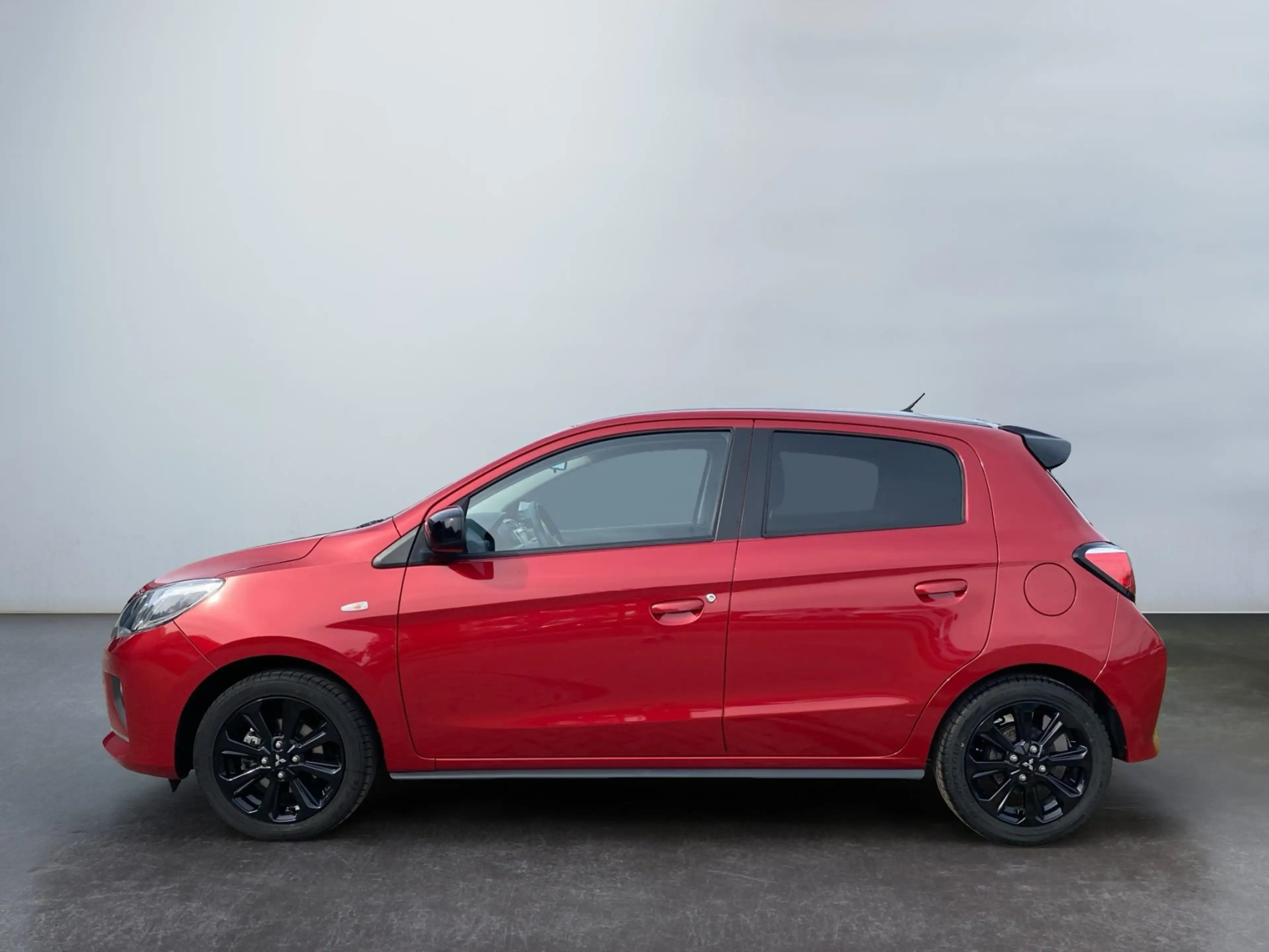 Mitsubishi Space Star Select+ Black 1,2l TEMP+SHZ+KAM — photo 3