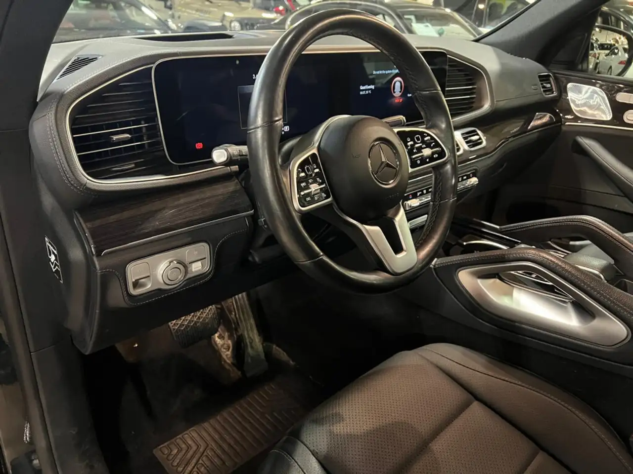 Mercedes-Benz GLE снимка Mercedes-Benz GLE