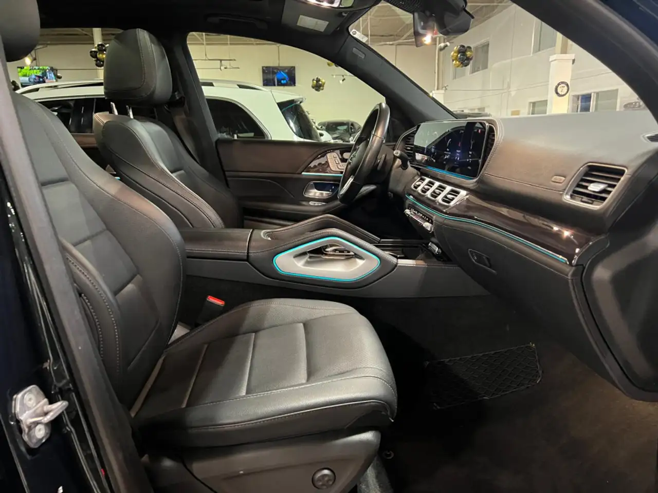 Mercedes-Benz GLE снимка Mercedes-Benz GLE