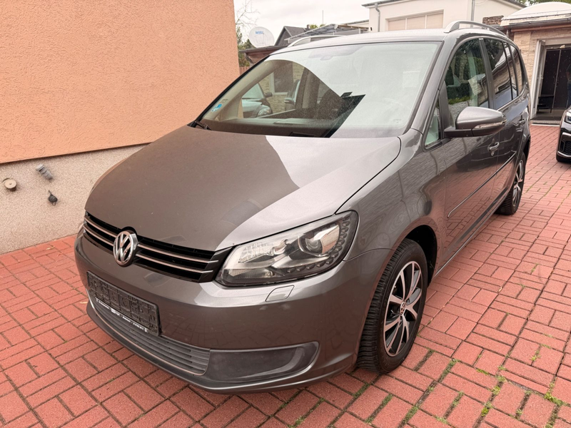 Volkswagen Touran 2.0 TDi Comfortline 7-SITZER+AUT+NAVI+XEN