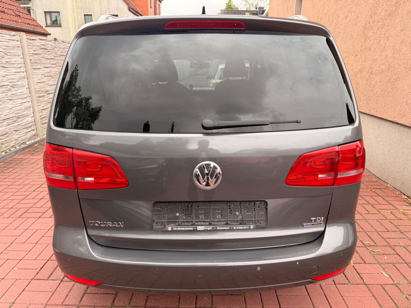 Volkswagen Touran 2.0 TDi Comfortline 7-SITZER+AUT+NAVI+XEN — photo 5