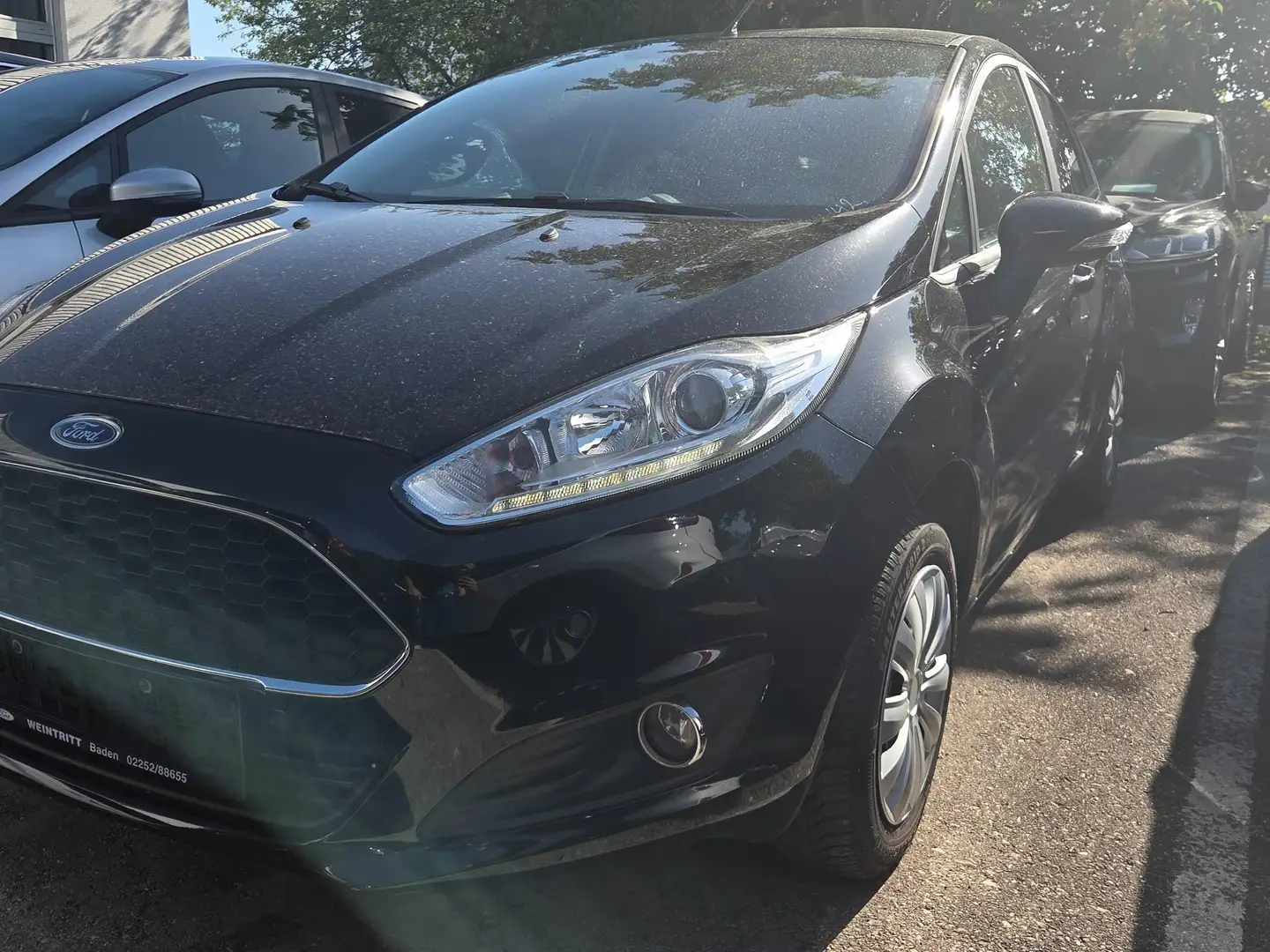 Ford Fiesta Celebration Schwarz - 1