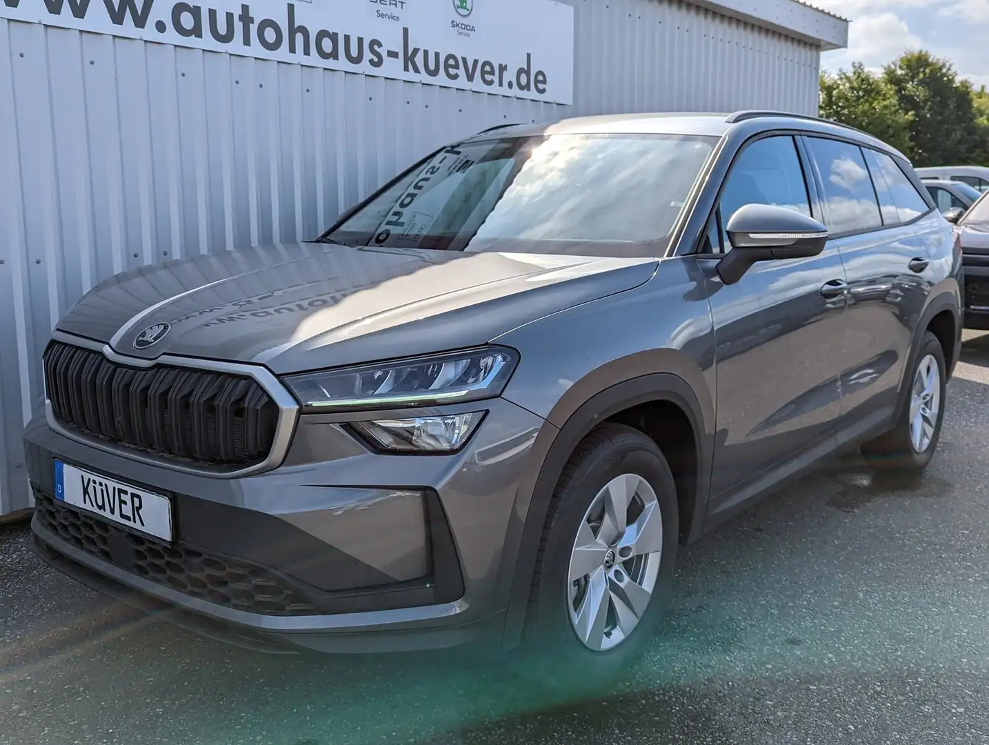 Skoda Kodiaq Selection 2.0 TDI DSG Navi+AHK+LED+7S ACC*AHK*NAVI Grau - 1