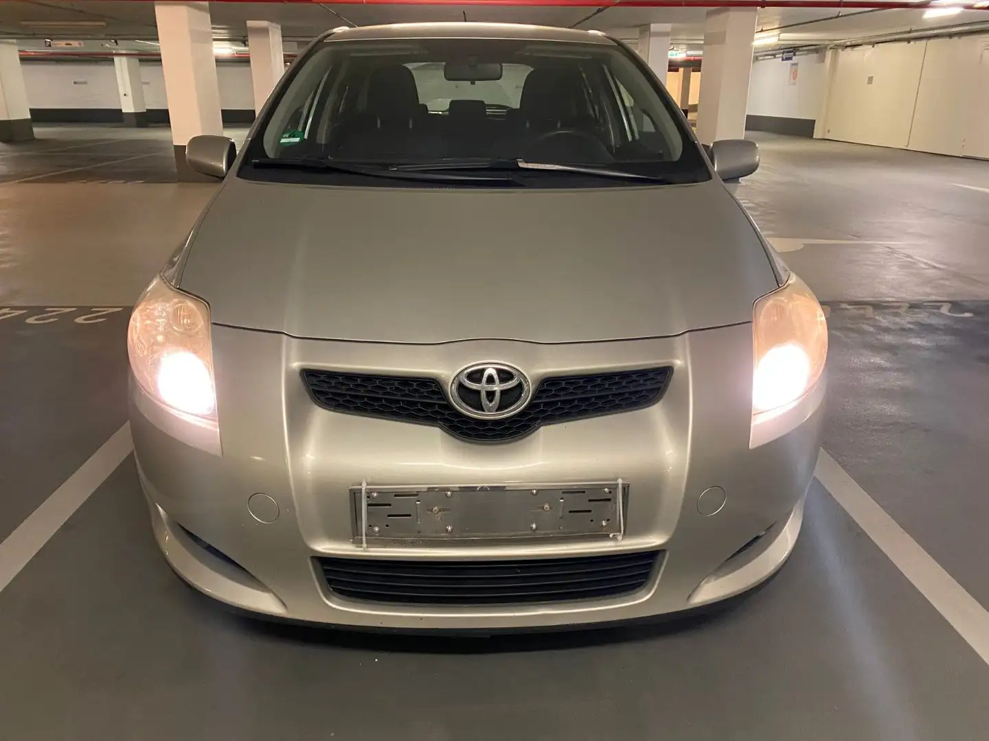 Toyota Auris Life Zilver - 2