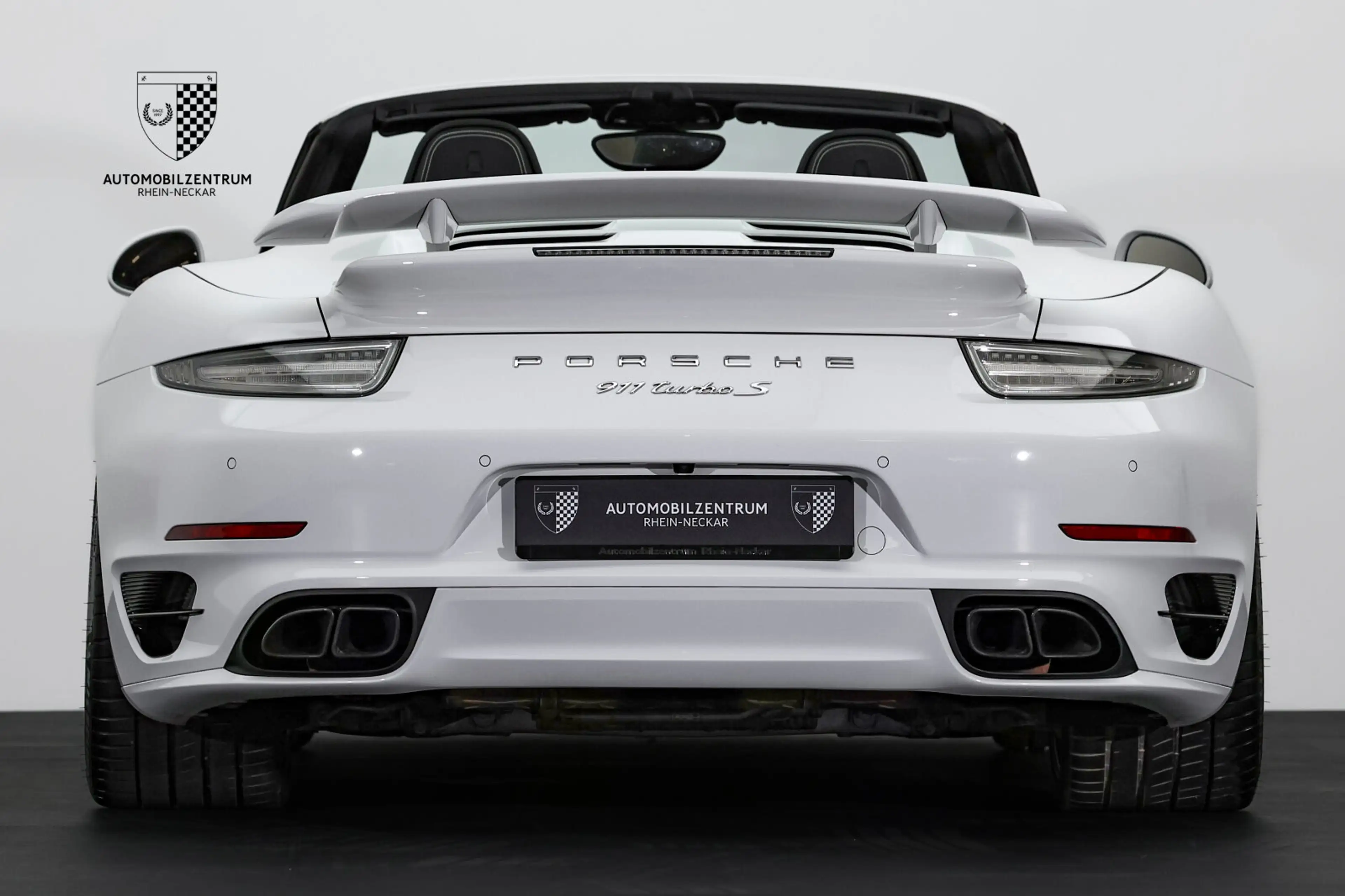 Porsche 911 911 Turbo S Cabriolet Carbon/Burmester/Sportsitz — photo 6