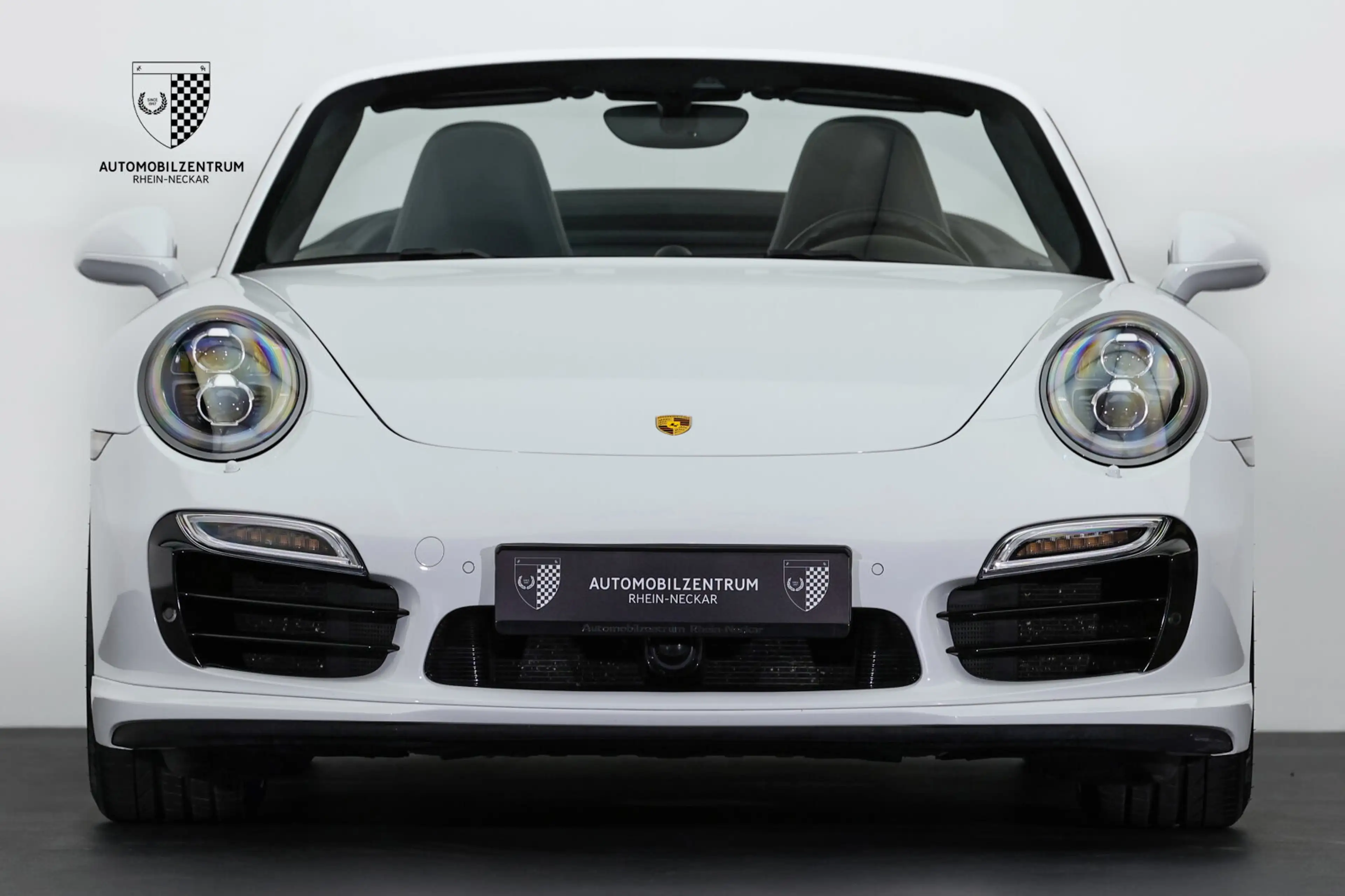 Porsche 911 911 Turbo S Cabriolet Carbon/Burmester/Sportsitz — photo 2