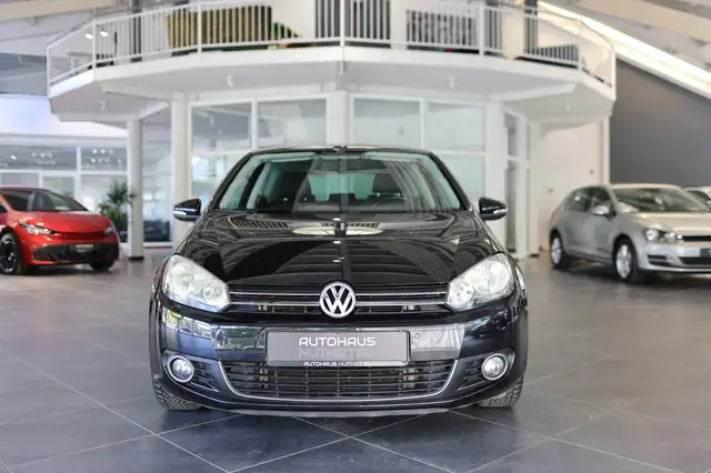 Volkswagen Golf view 2