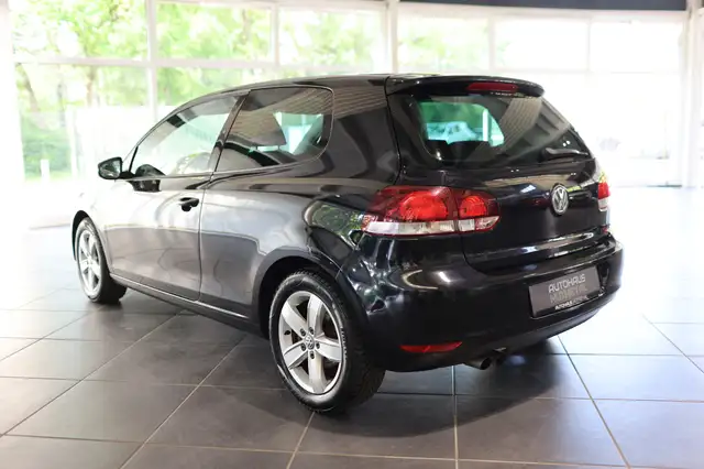 Volkswagen Golf view 4