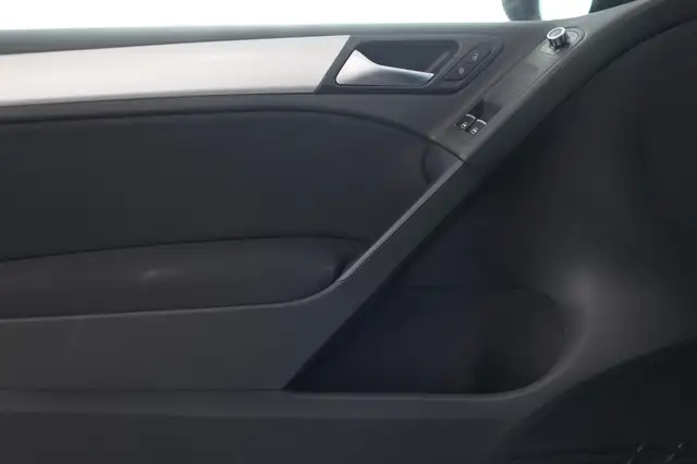 Volkswagen Golf view 15