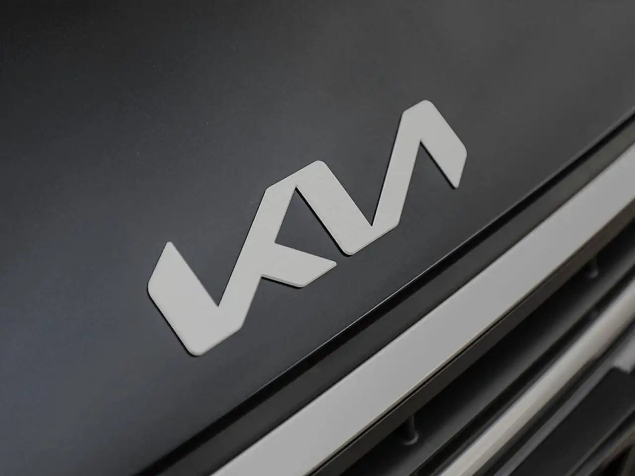 Kia K4 снимка Kia K4