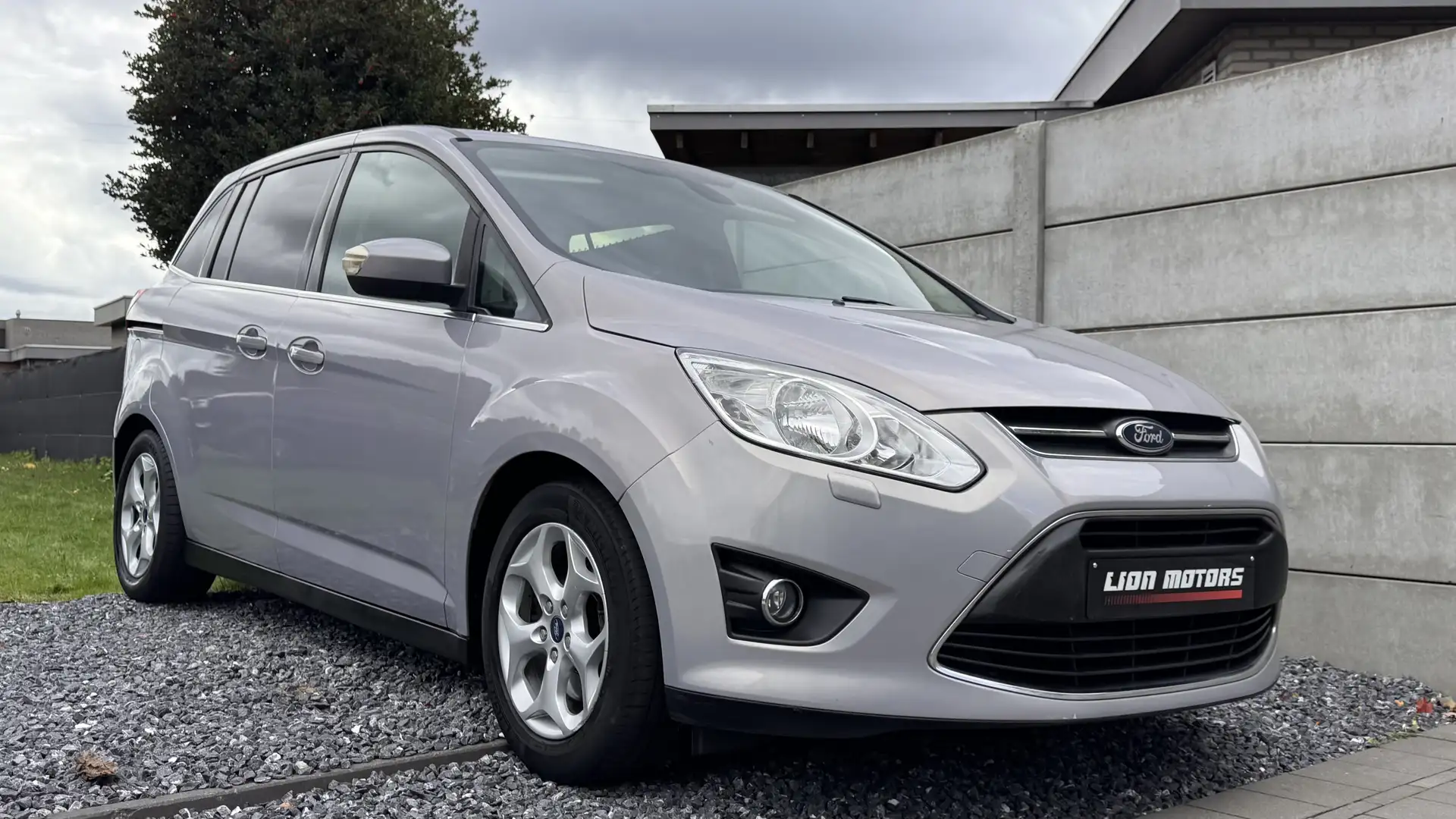 Ford Grand C-Max 1.6 Tdci Titanium | 7 Plaats | Nette Staat Gris - 2