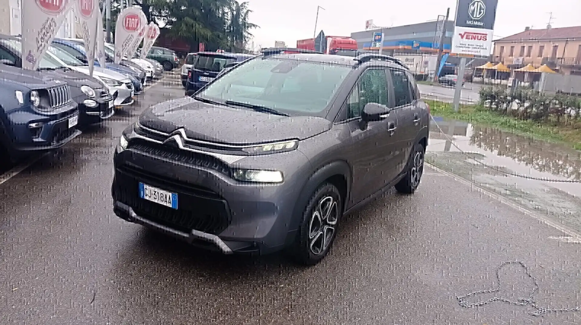 Citroen C3 Aircross C3 Aircross PureTech 110 S&S Shine *PREZZO REALE* Grijs - 2