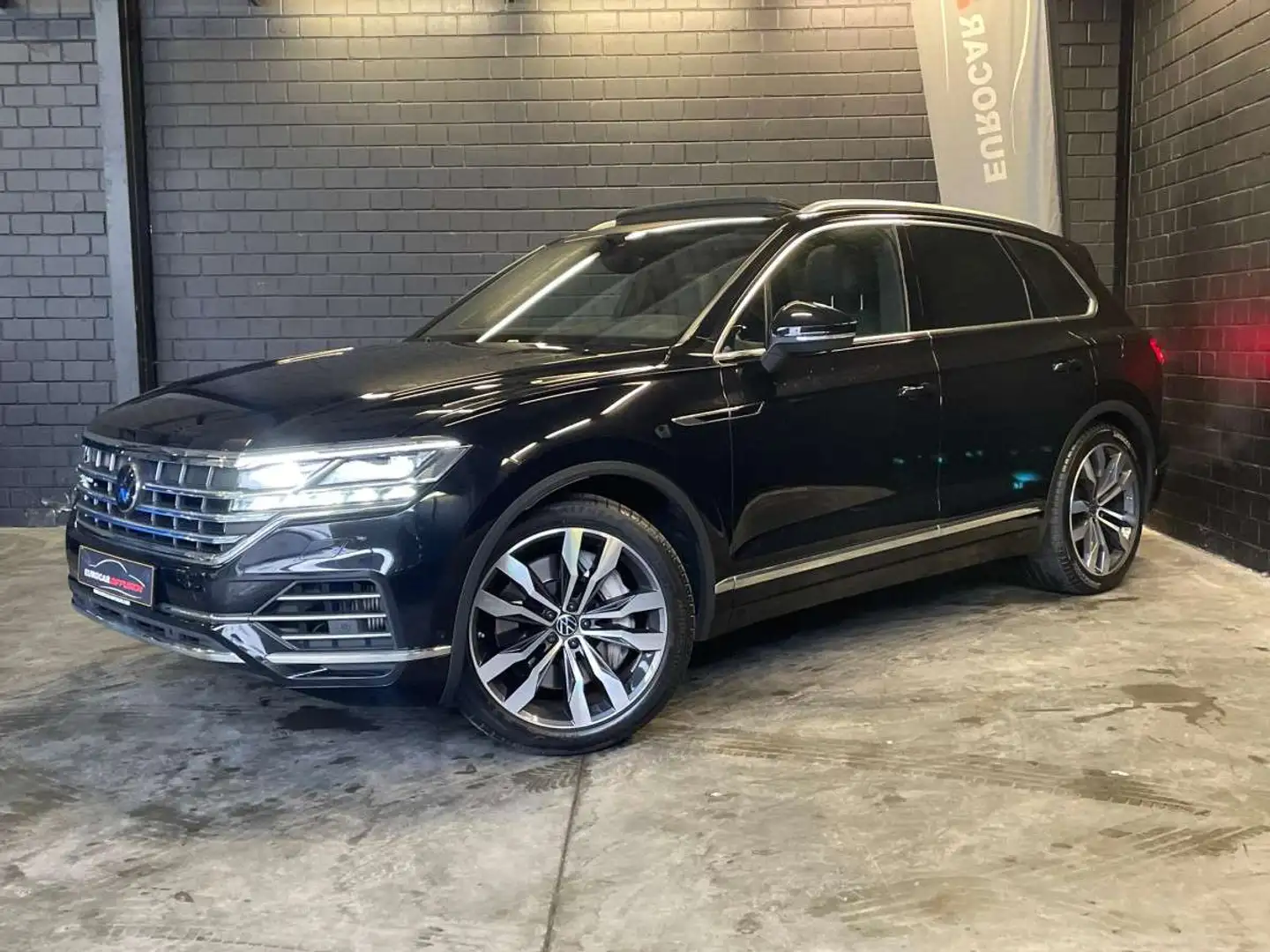 Volkswagen Touareg 3.0 TSi V6 eHybrid 4MOTION Elegance 381 C Noir - 1
