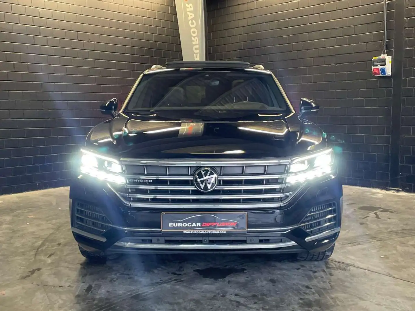 Volkswagen Touareg 3.0 TSi V6 eHybrid 4MOTION Elegance 381 C Noir - 2