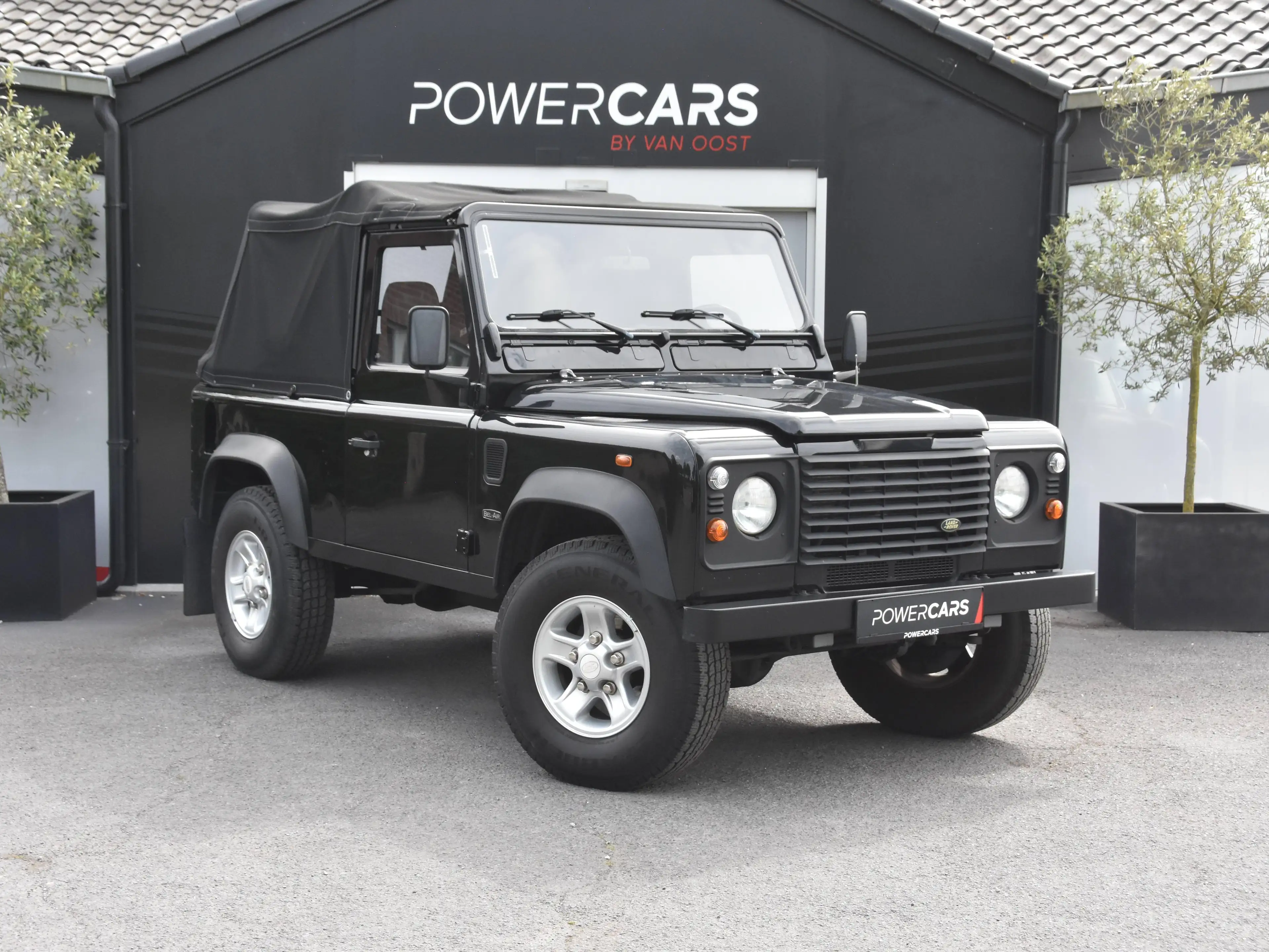 Land Rover Defender 90 TD5 Cabrio " BEL AIR " – 1 VAN 75 — photo 4
