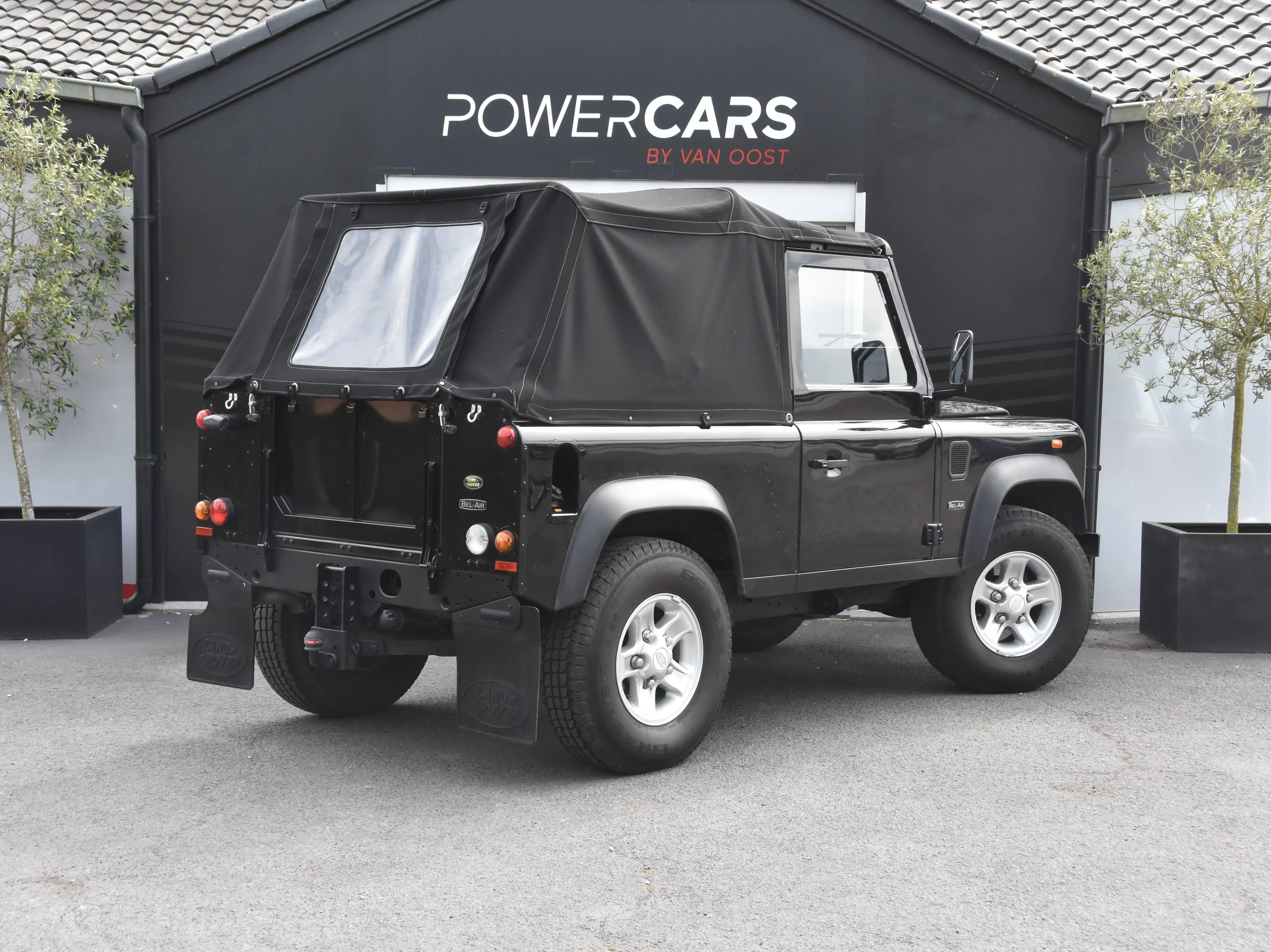 Land Rover Defender 90 TD5 Cabrio " BEL AIR " – 1 VAN 75 — photo 6