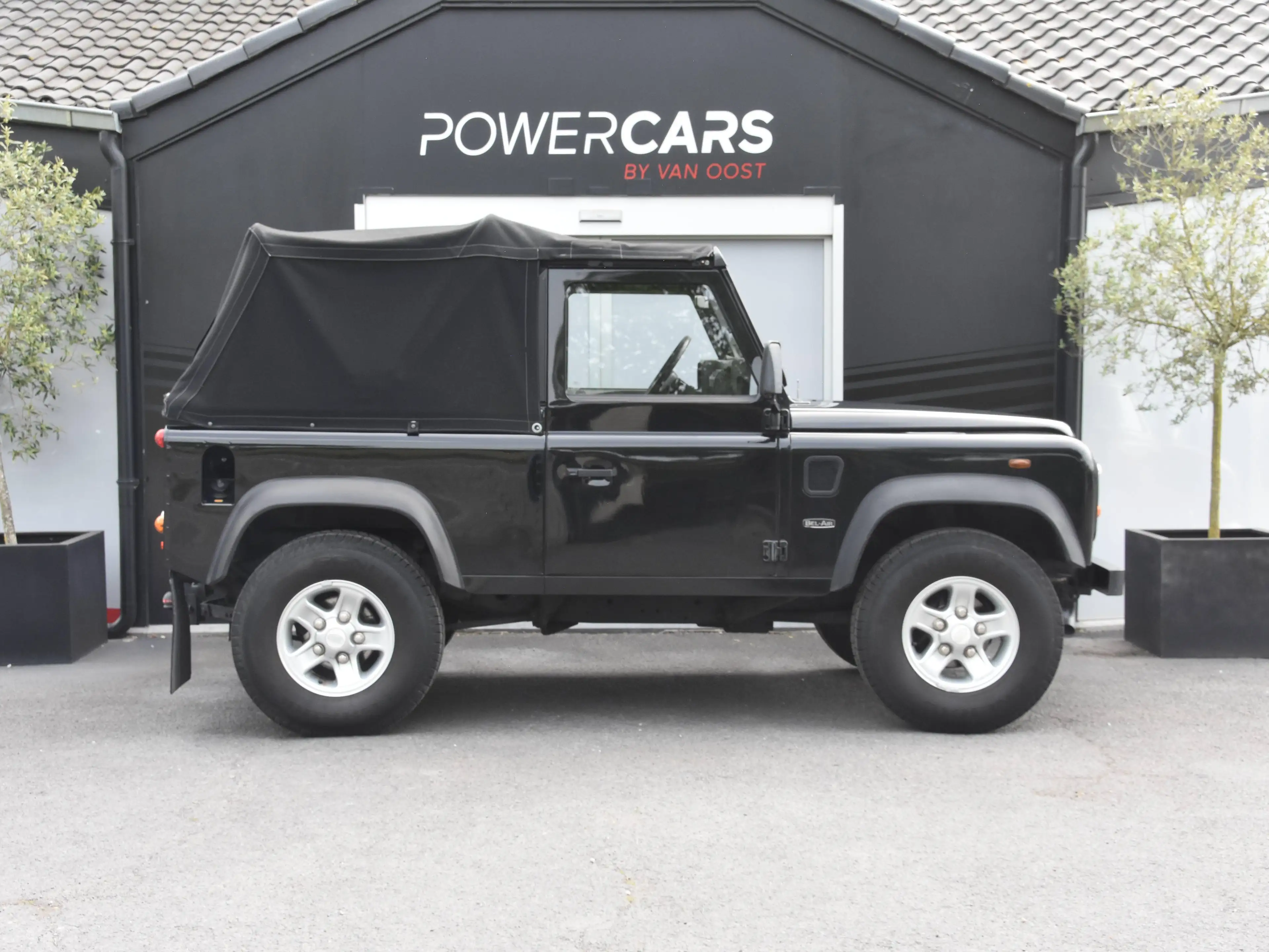 Land Rover Defender 90 TD5 Cabrio " BEL AIR " – 1 VAN 75 — photo 5