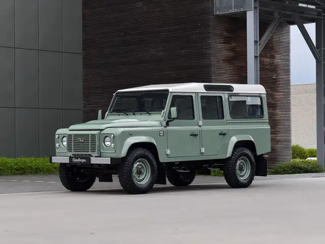 Land Rover Defender 110 2.2 TD4 - "Heritage Edition"