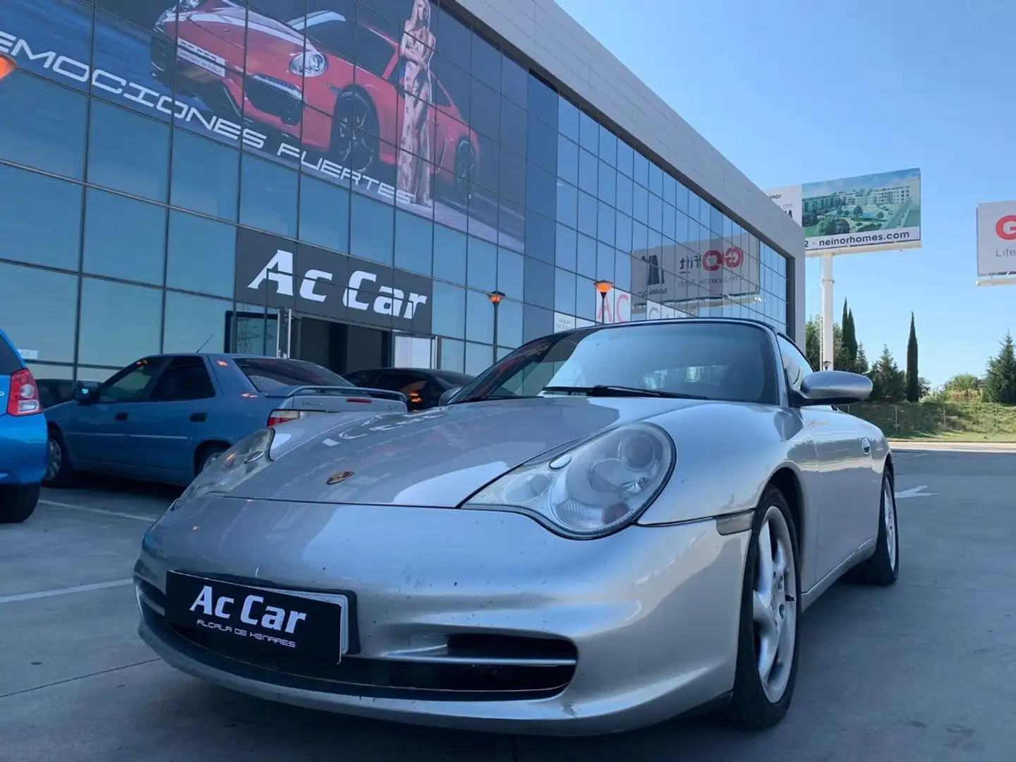 Porsche 997 Carrera 4 Cabrio Gris - 2