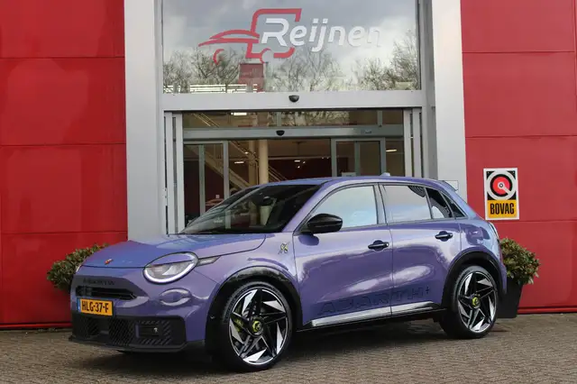 Abarth 600e SCORPIONISSIMA 280PK 54 kWh | SABELT PERFROMANCE S