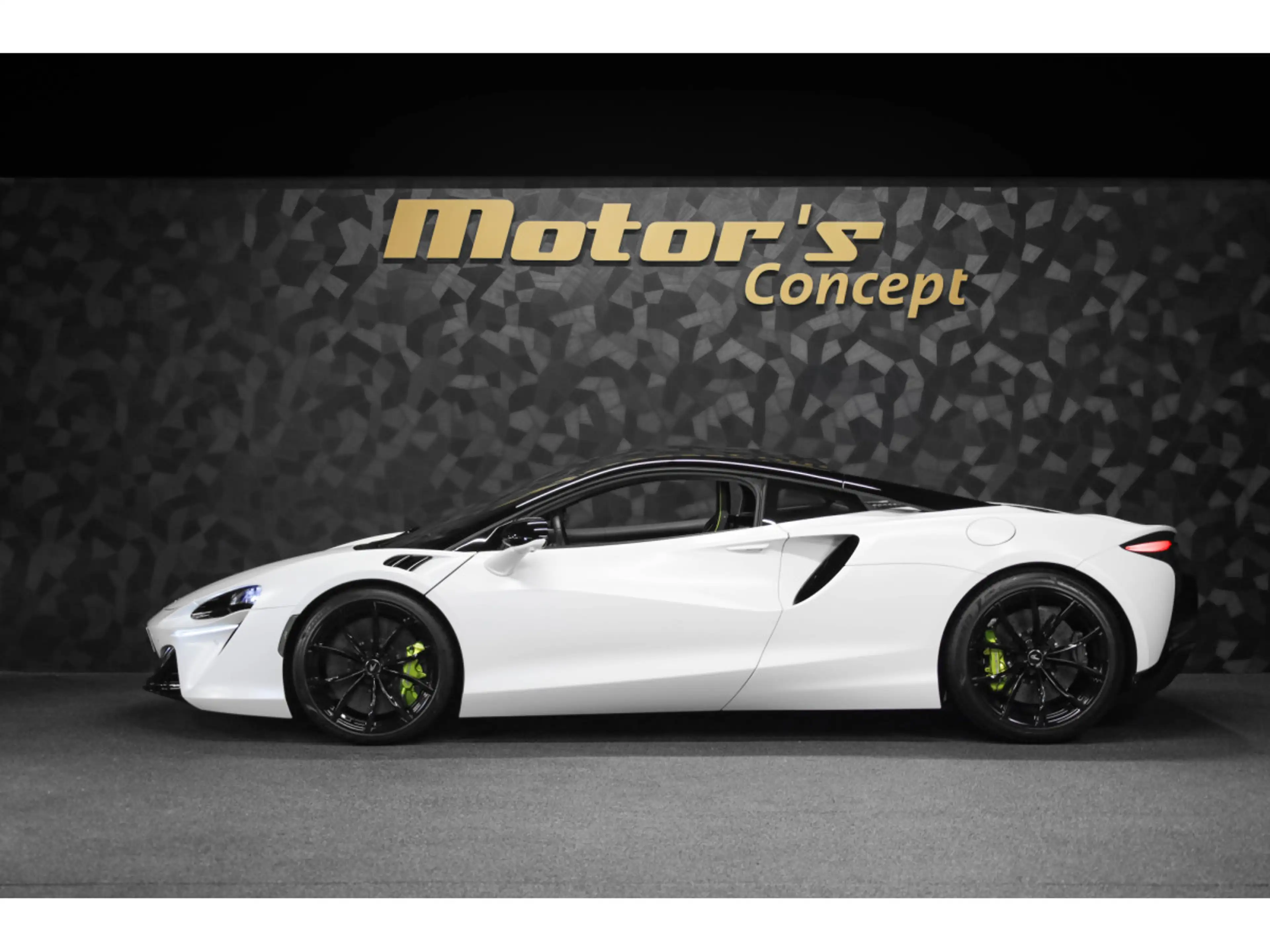 McLaren Artura Coupé V6 Hybrid — photo 2