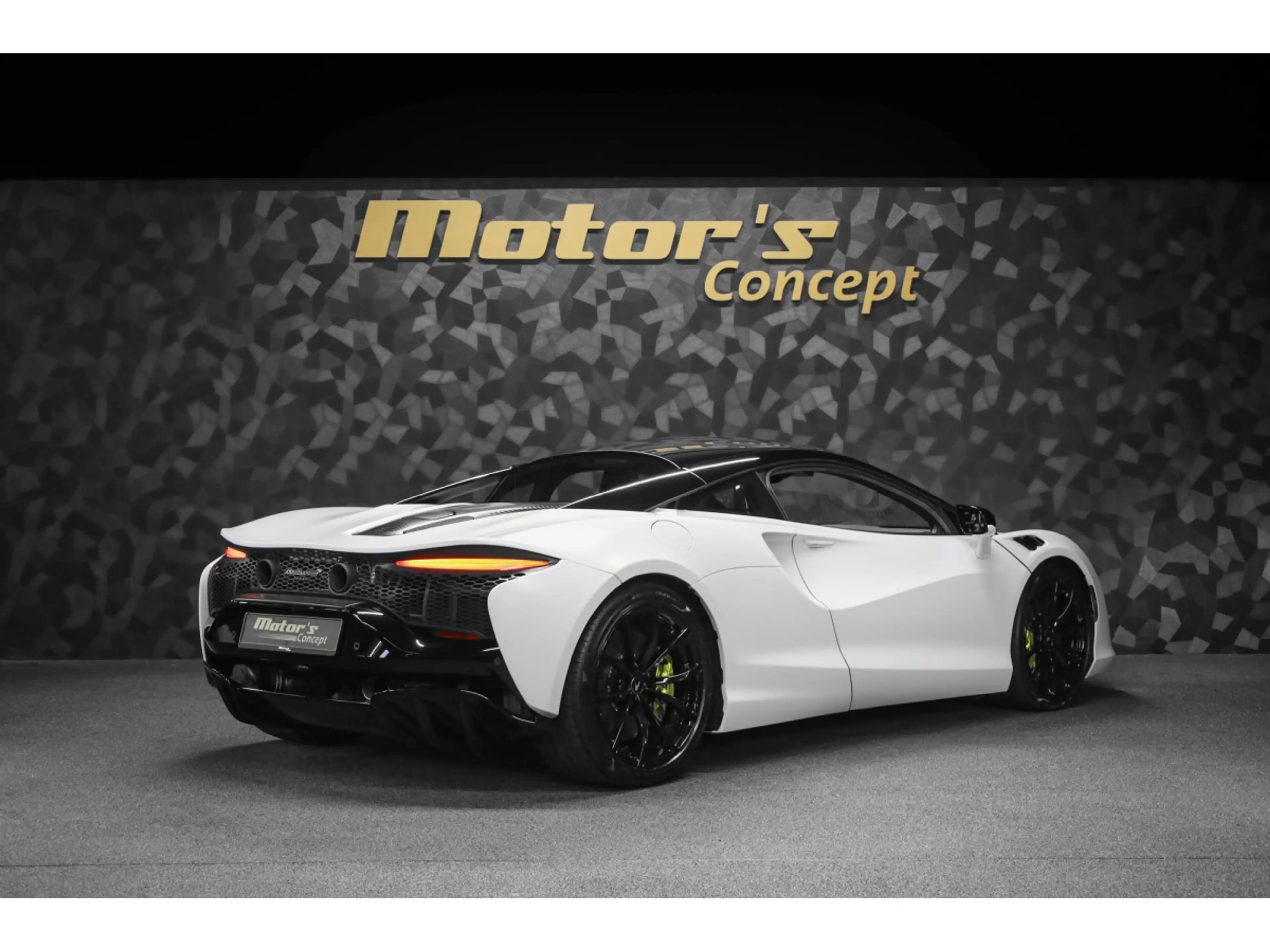 McLaren Artura Coupé V6 Hybrid — photo 3