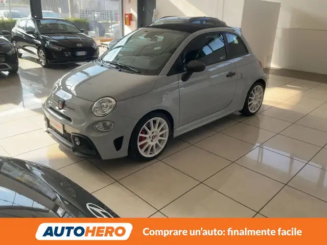 Abarth 595C 1.4 Turbo Esseesse 180 CV