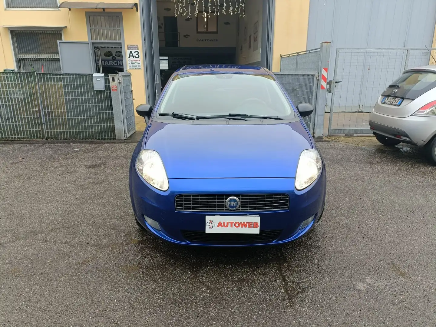 Fiat Grande Punto 5p 1.2 Dynamic 65cv Blau - 1