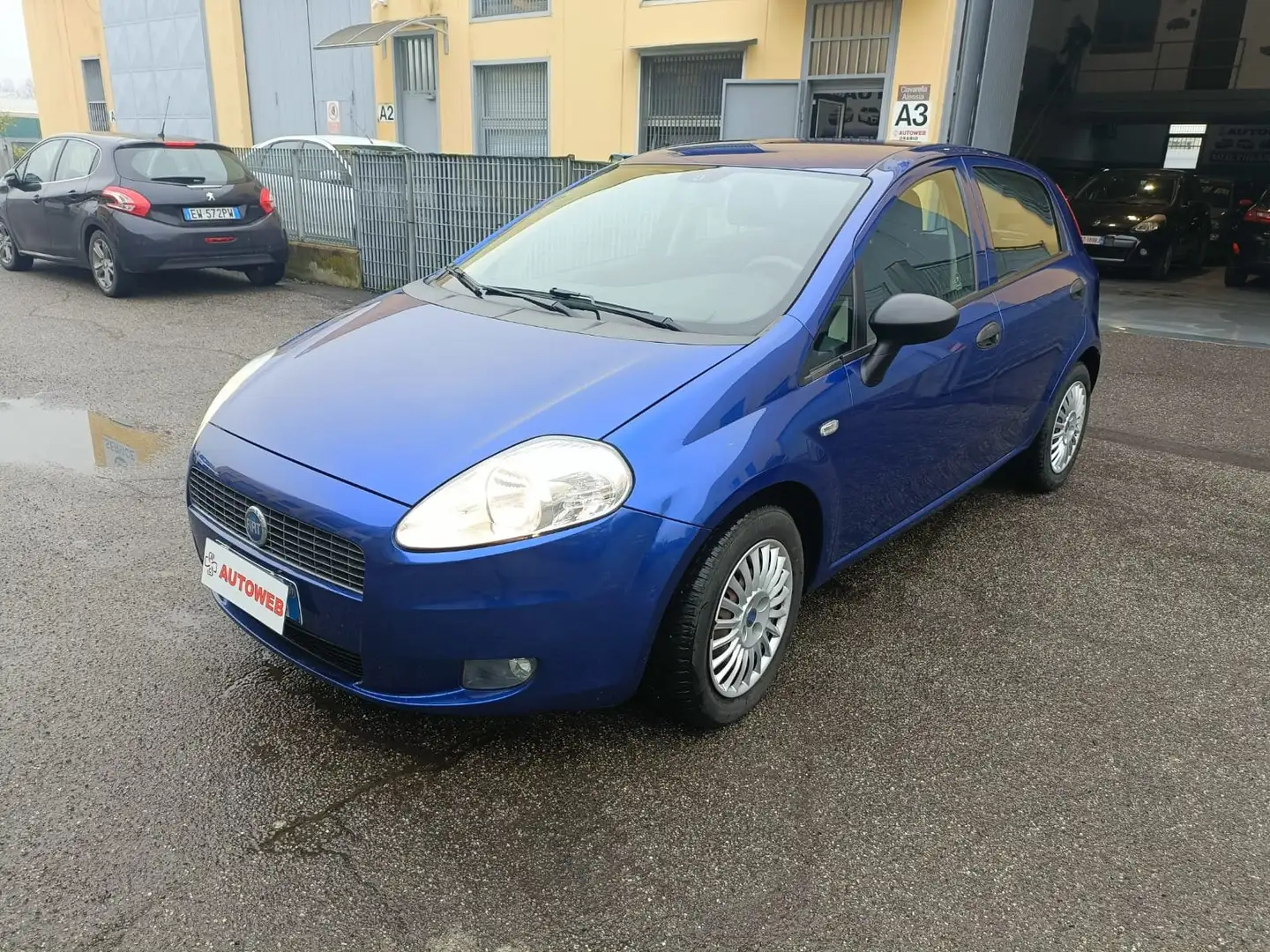 Fiat Grande Punto 5p 1.2 Dynamic 65cv Blau - 2
